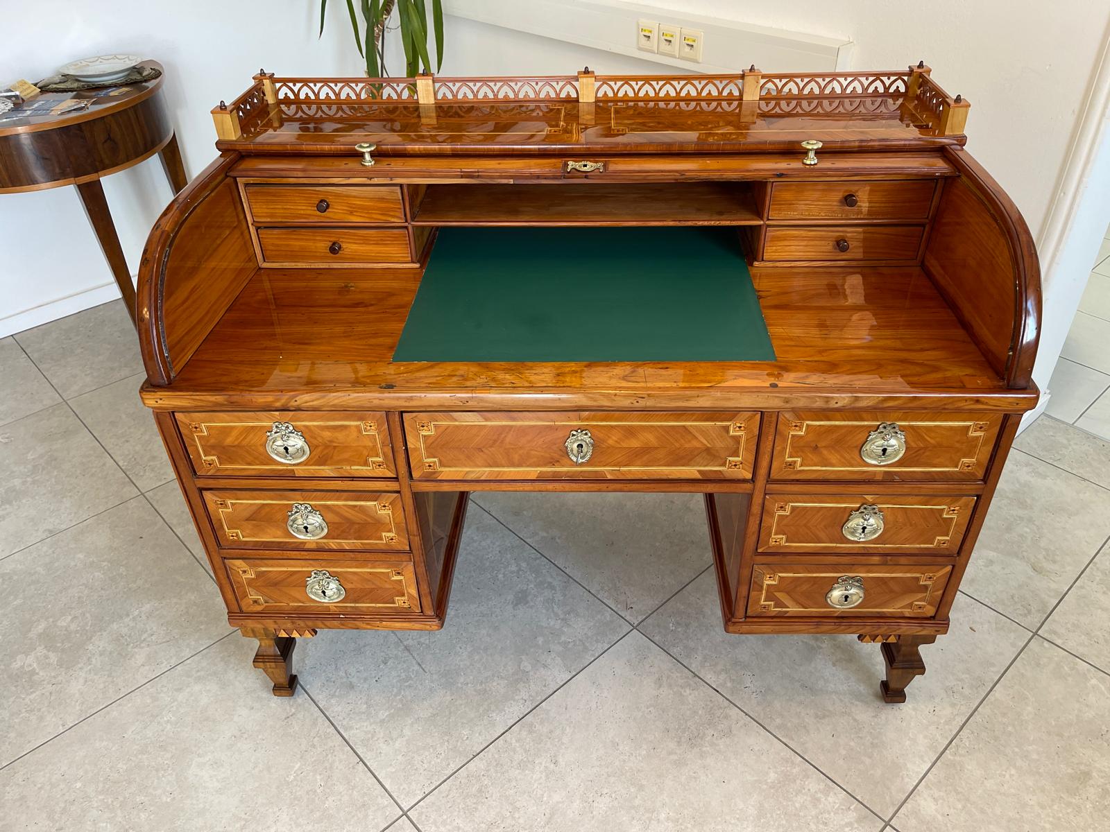 Sale restaurierter Josefinischer Rolladen Sekretär / Schreibtisch Klassizismus Antiquität G1130