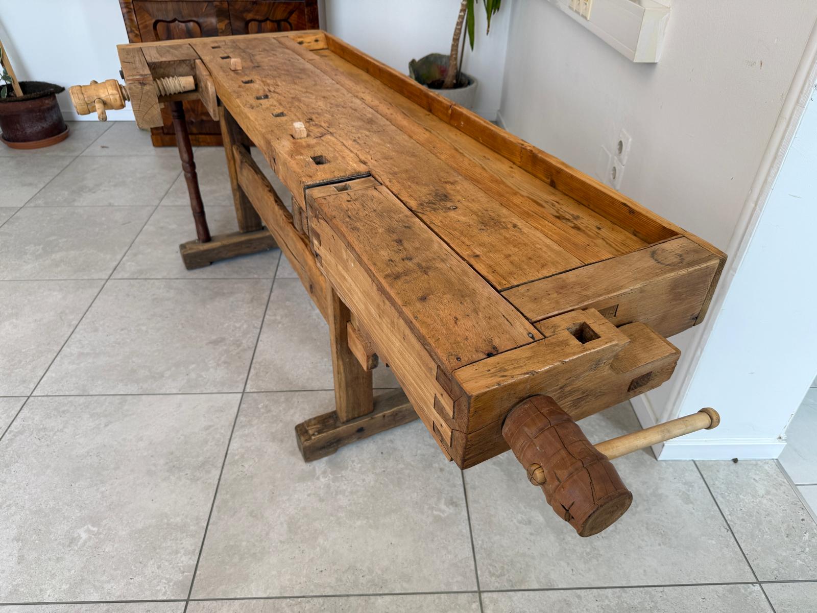 Hobelbank antik & restauriert, Werkbank, Designertisch, Thresen D2499