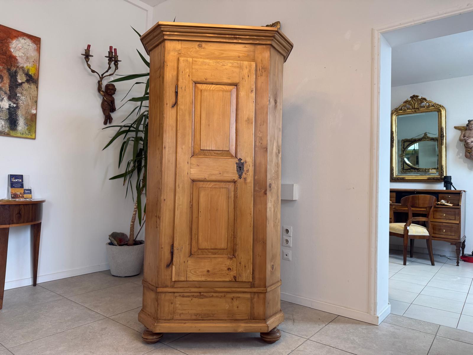 Restaurierter 1 türiger Bauernschrank Barocker Naturholzschrank Weichholz Antik D1020