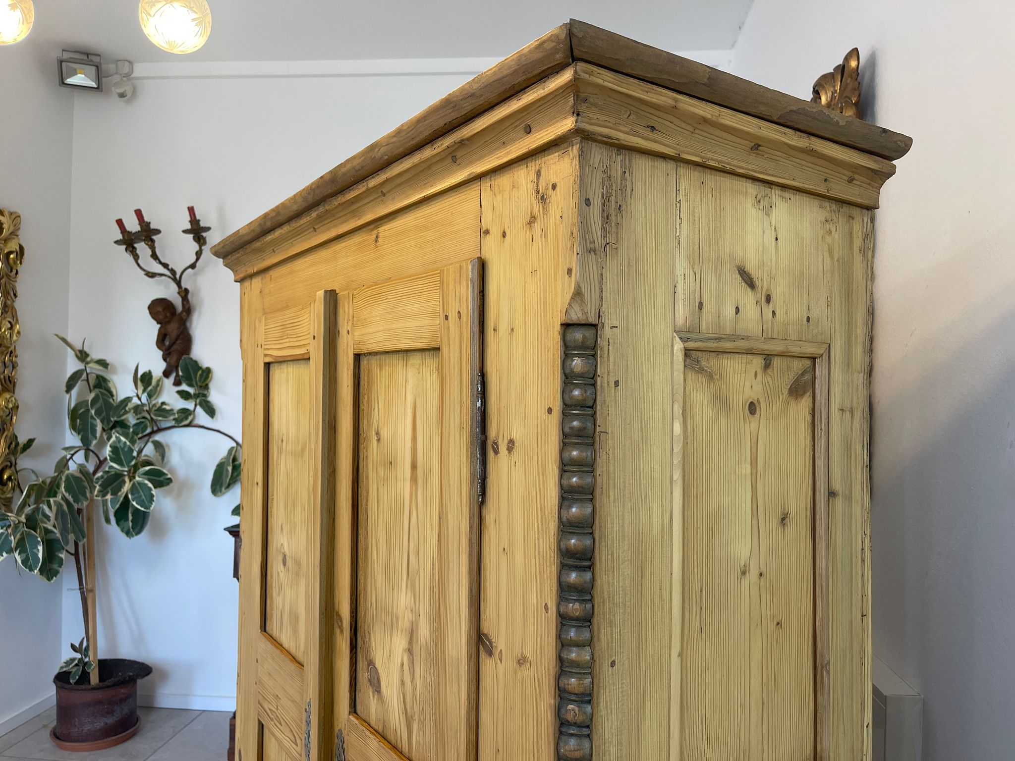 397022b3-143d-40c9-b0f0-87cae59da852 Sale Barock Bauernschrank Barockschrank Hallenschrank A4877