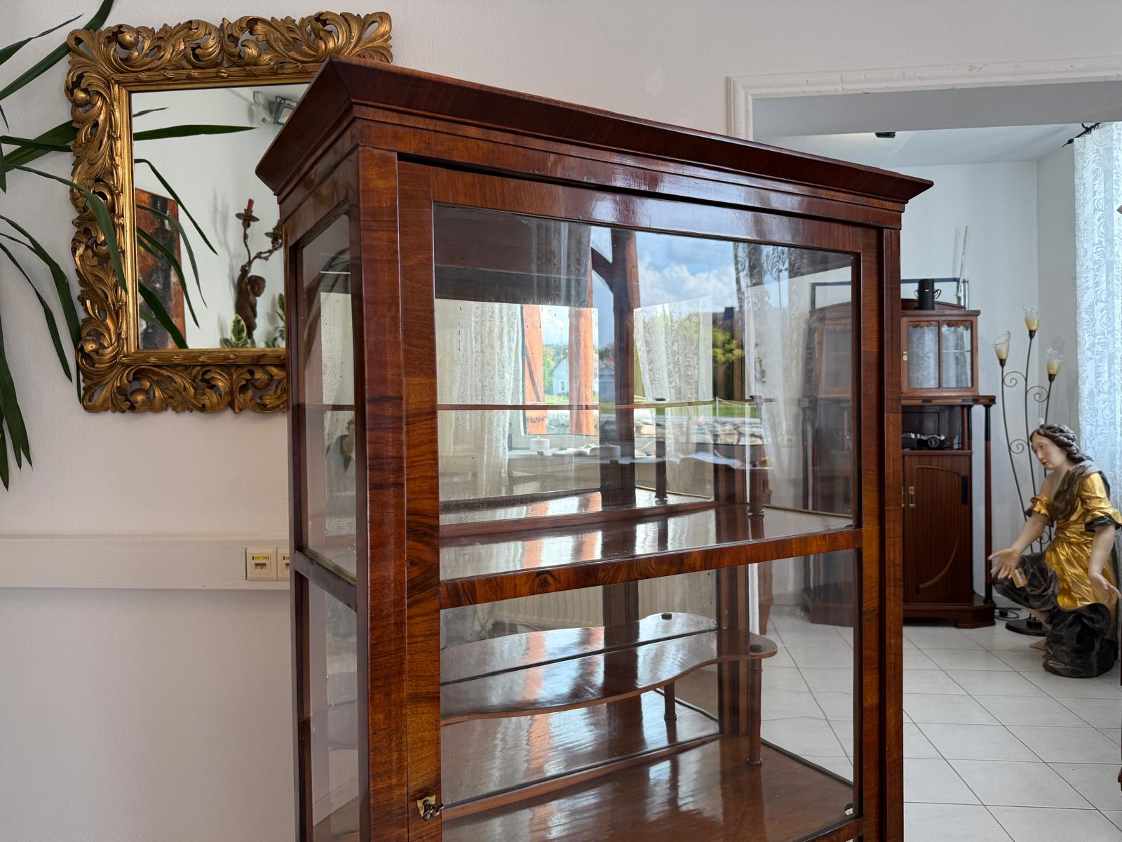 Restaurierte Stilvitrine Biedermeier Glasschrank Bücherschrank G2014
