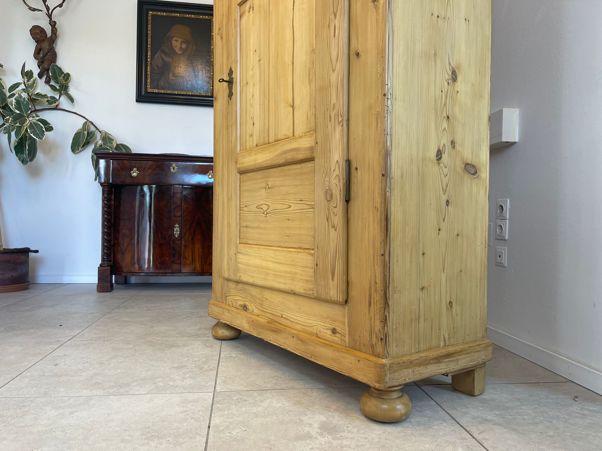 8606fe75-dbe5-4dfa-87d8-6ca937012310 Steirischer Bauernschrank Biedermeier Schrank A4874