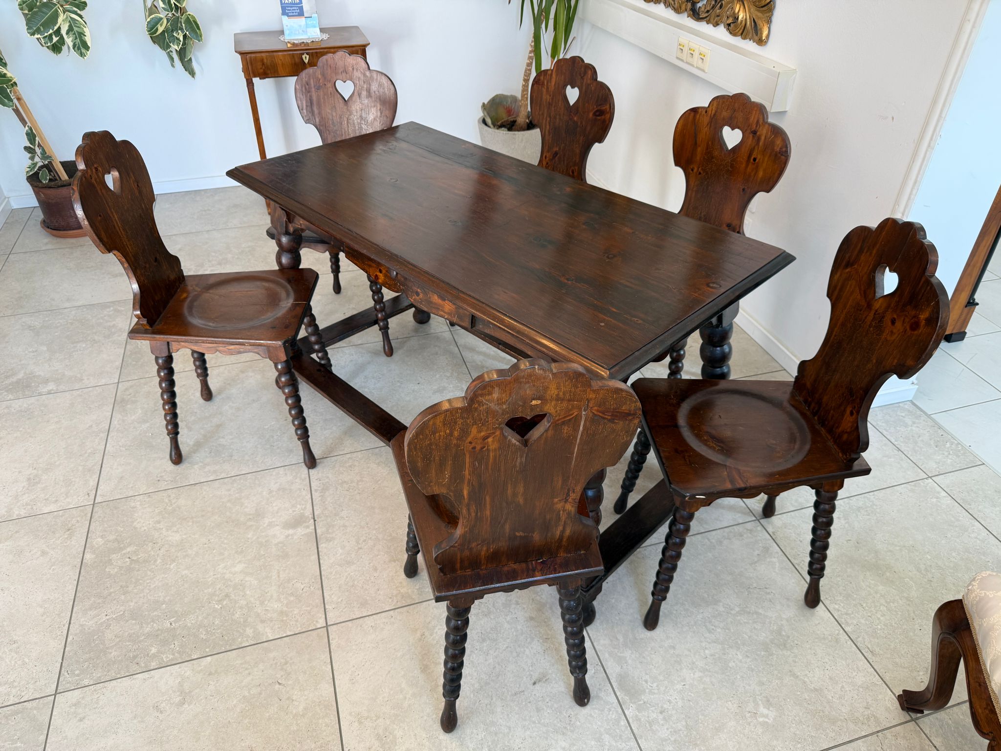 Bäuerliche Sitzgruppe Tisch 6 Bauernsessel Holz D1251