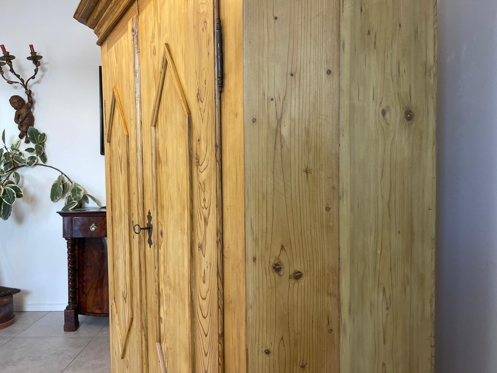 0a58c516-f44e-40a6-bfcc-62459c33121c Bauernschrank Barockschrank Barock Hallenschrank Kasten A4976