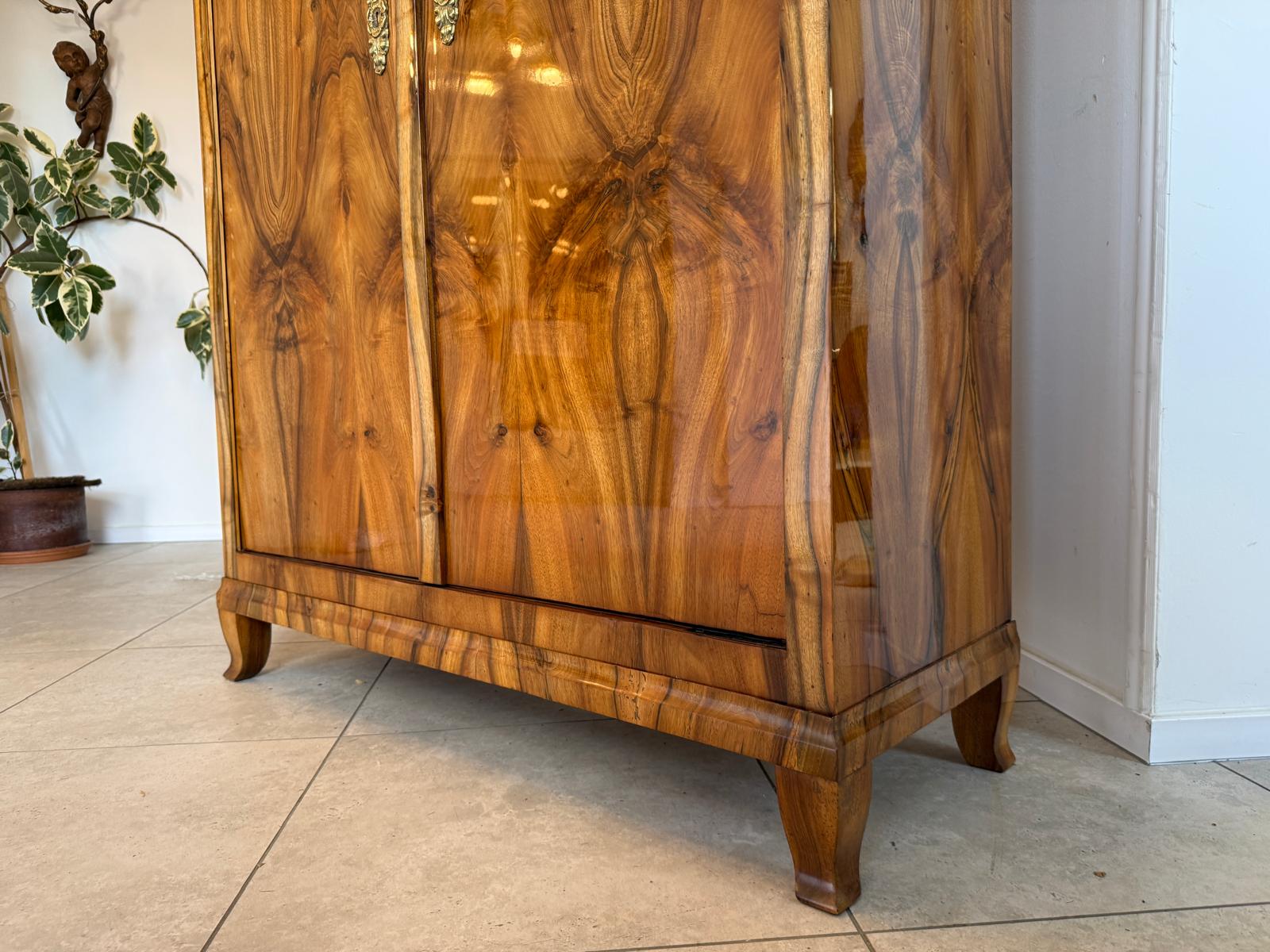 Sale Restaurierter Hallenschrank Biedermeier Schrank Kasten Antiquität D1178