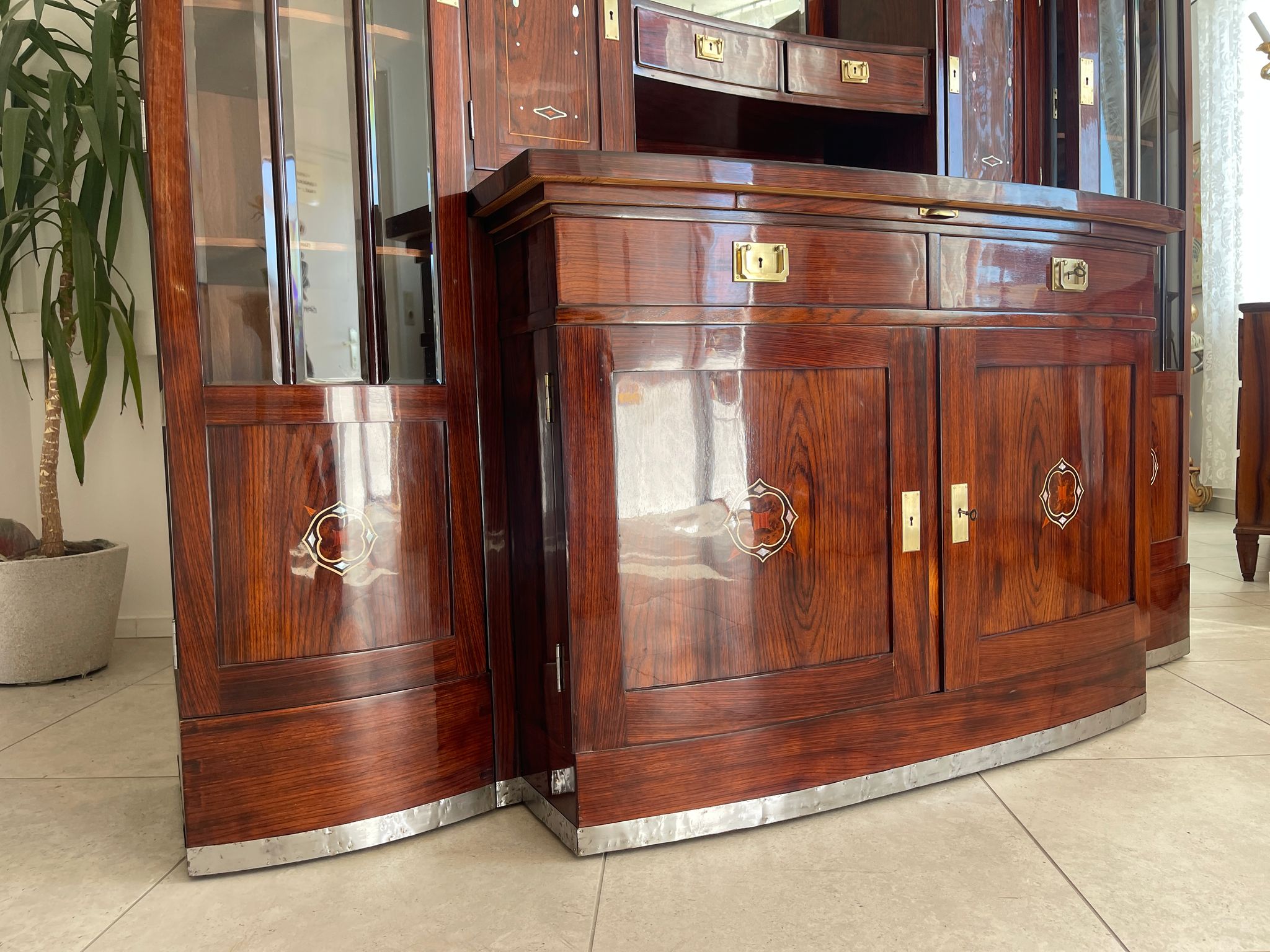 Sale Restauriertes Jugendstil Designerbuffet Bibliotheksschrank Antiquität G1379