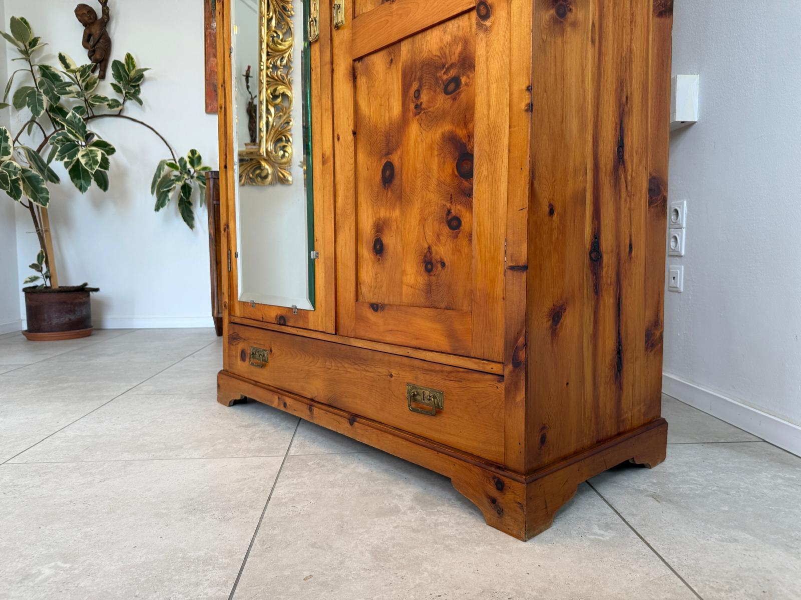Zirbenholz Schrank Kasten Bauerschrank Kleiderkasten Spiegelschrank G1882