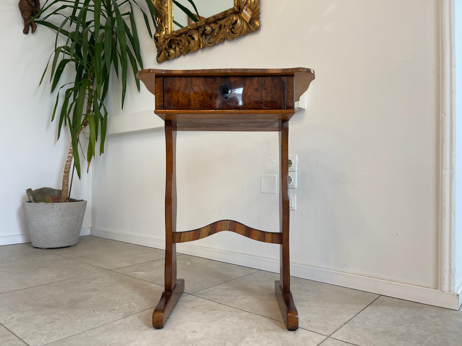 Restaurierter Biedermeier Spieltisch Tisch Schachtisch Konsoltisch G1745