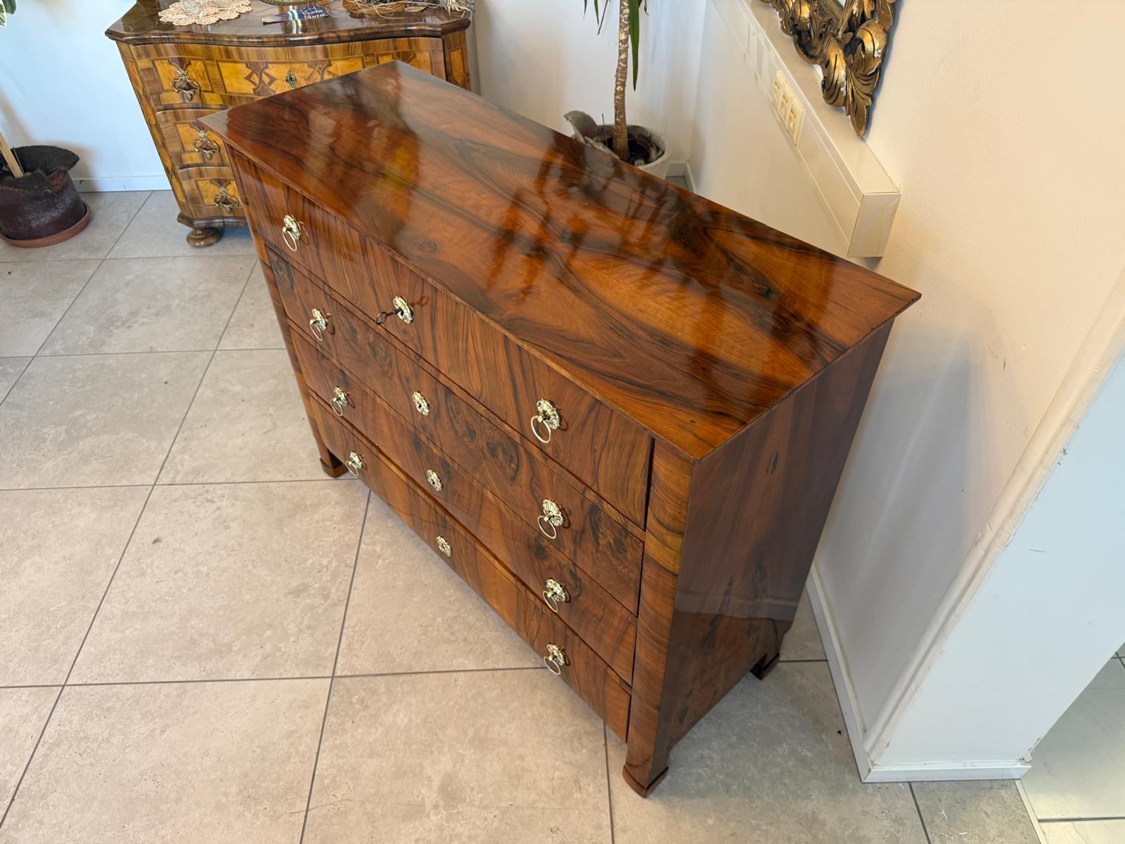 Biedermeier Kommode Nussholz Restauriert Furniert Antiquität D2764