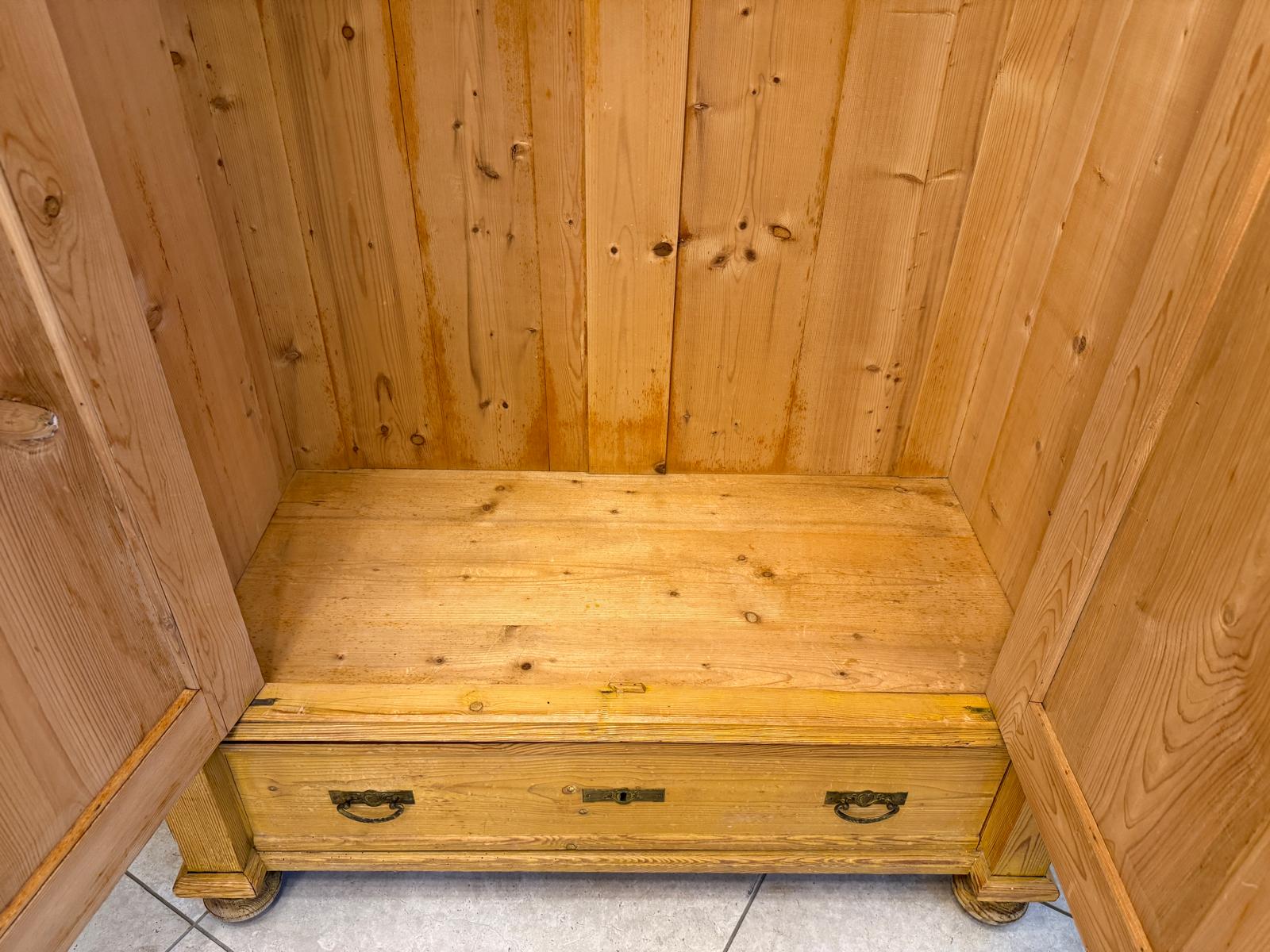 Gründerzeit Bauernschrank Bauernkasten Garderobenschrank Weichholz G2400