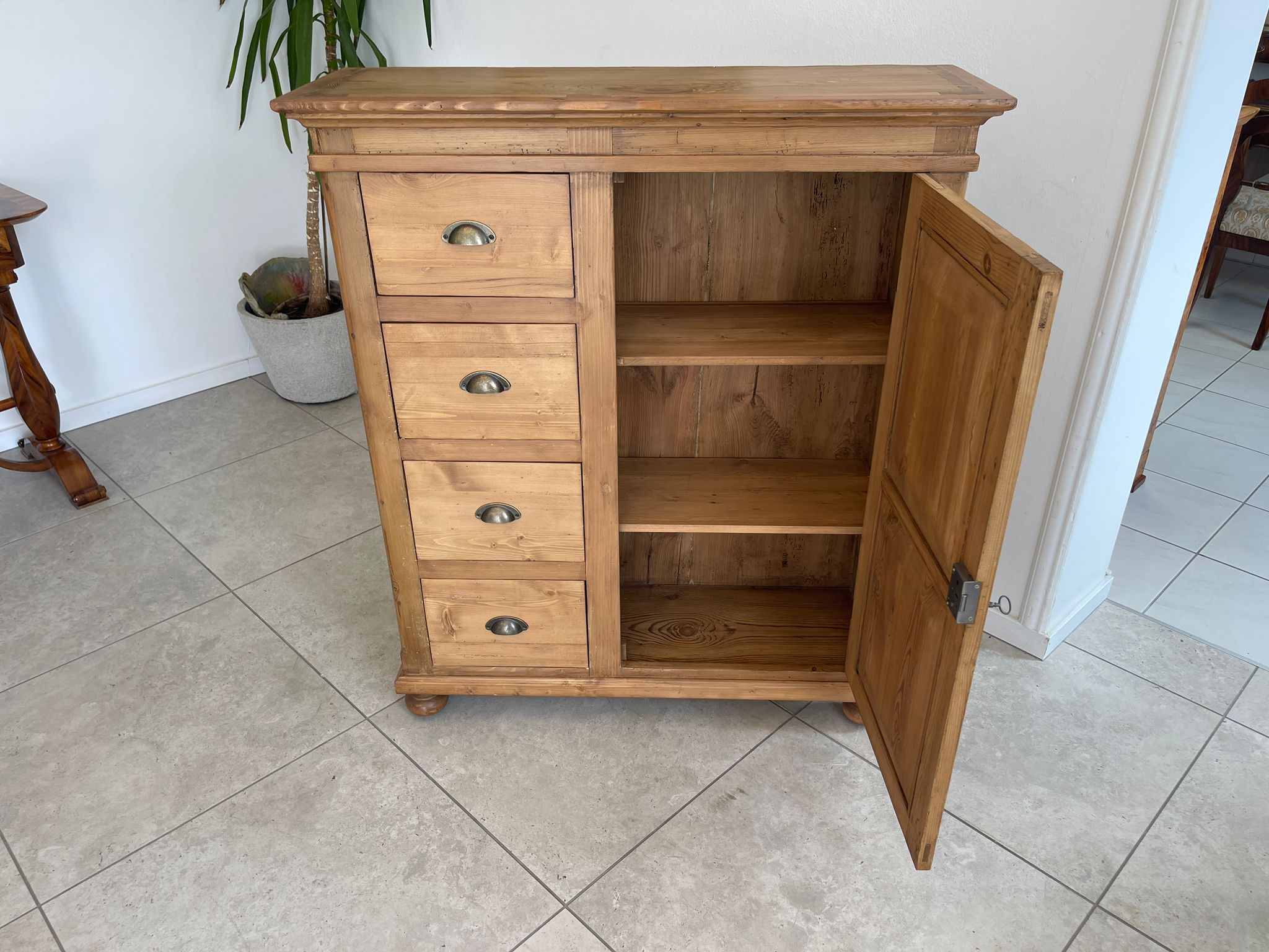 Uriger Jugendstil Brotschrank Almerschrank Vorratskasten Kasten Antik G1661