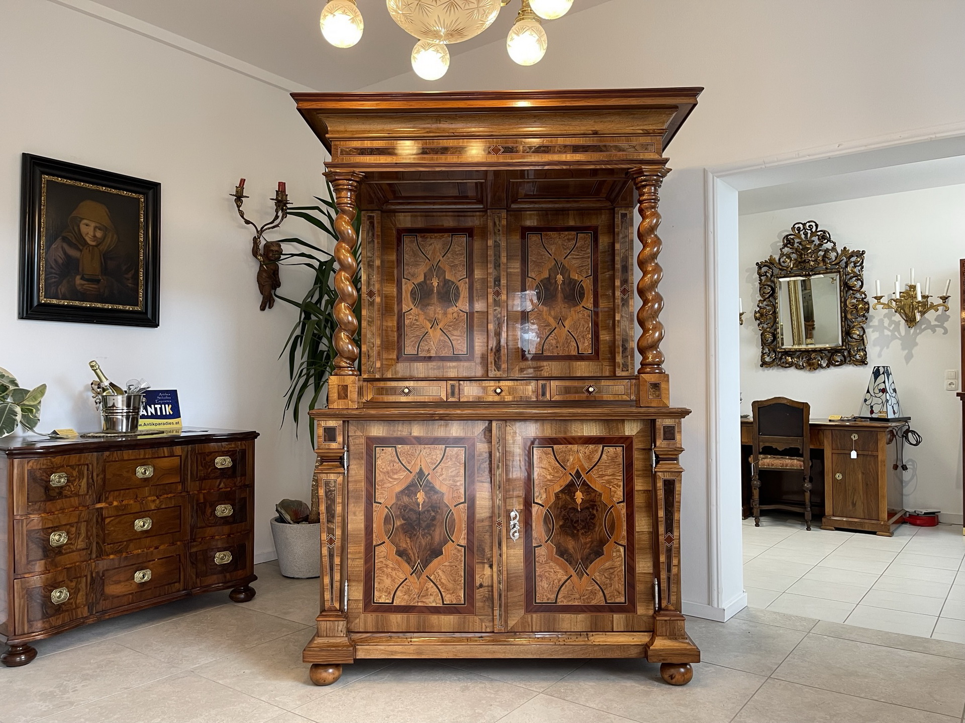 bauernschrank-bauernmoebel_130 Barock Sekretär Tabernakel Antiquität Stollenschrank mit Vollsäulen B1636