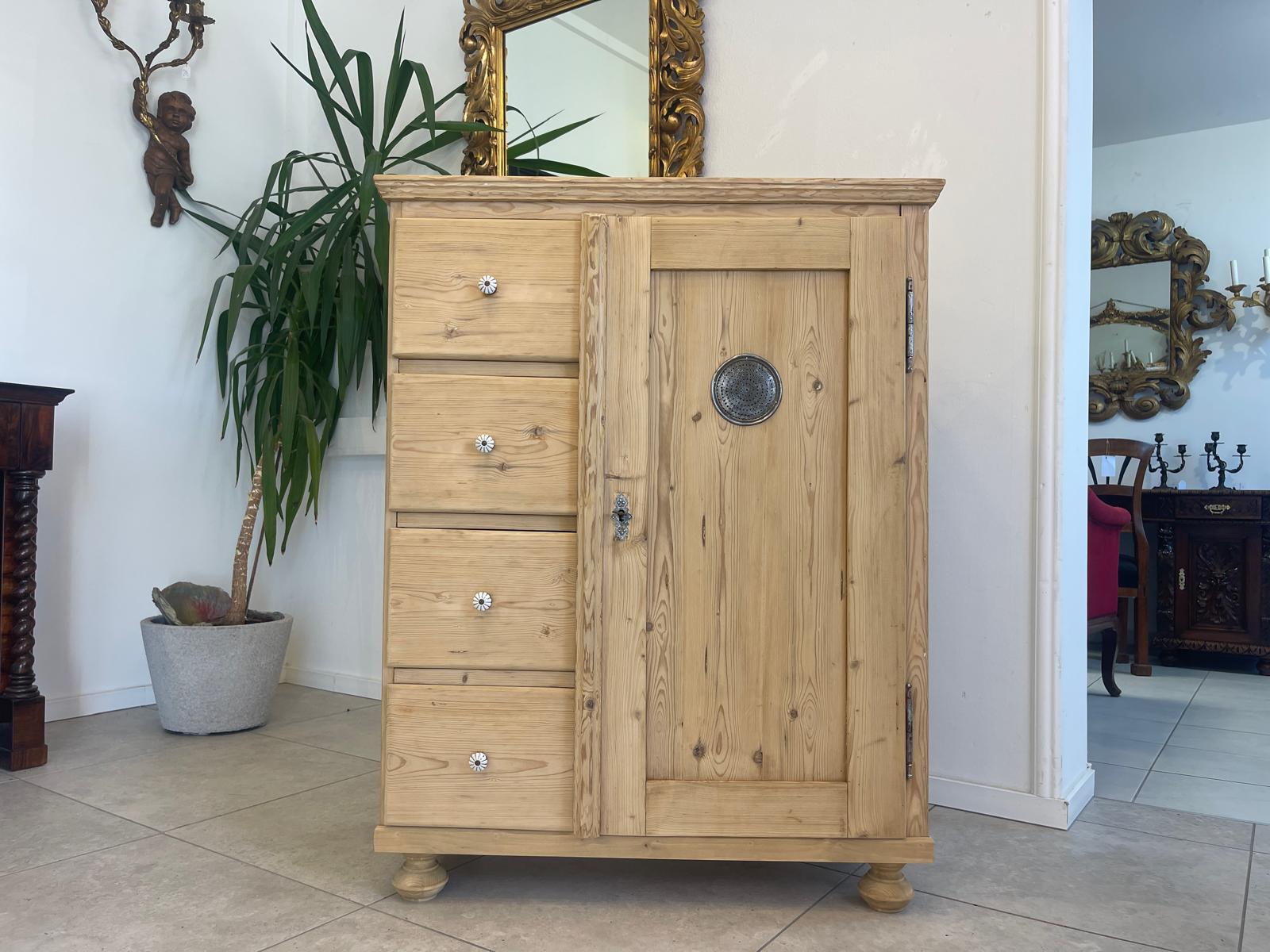 c7297a2e-35b6-4486-9a31-1eb413d3afefLiHzyWwIM3TSQ Biedermeier Brotschrank Almerschrank Speiskasten A4966