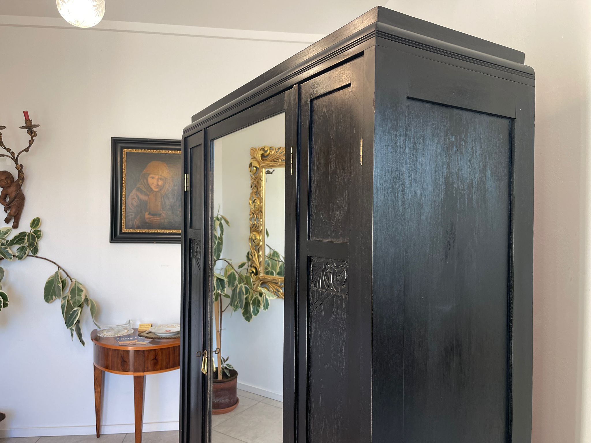 bbe875ac-75a1-41b3-9c41-badb6f4d98e7 Jugendstil Spiegelschrank Garderobenschrank Schwarz Schrank A5052