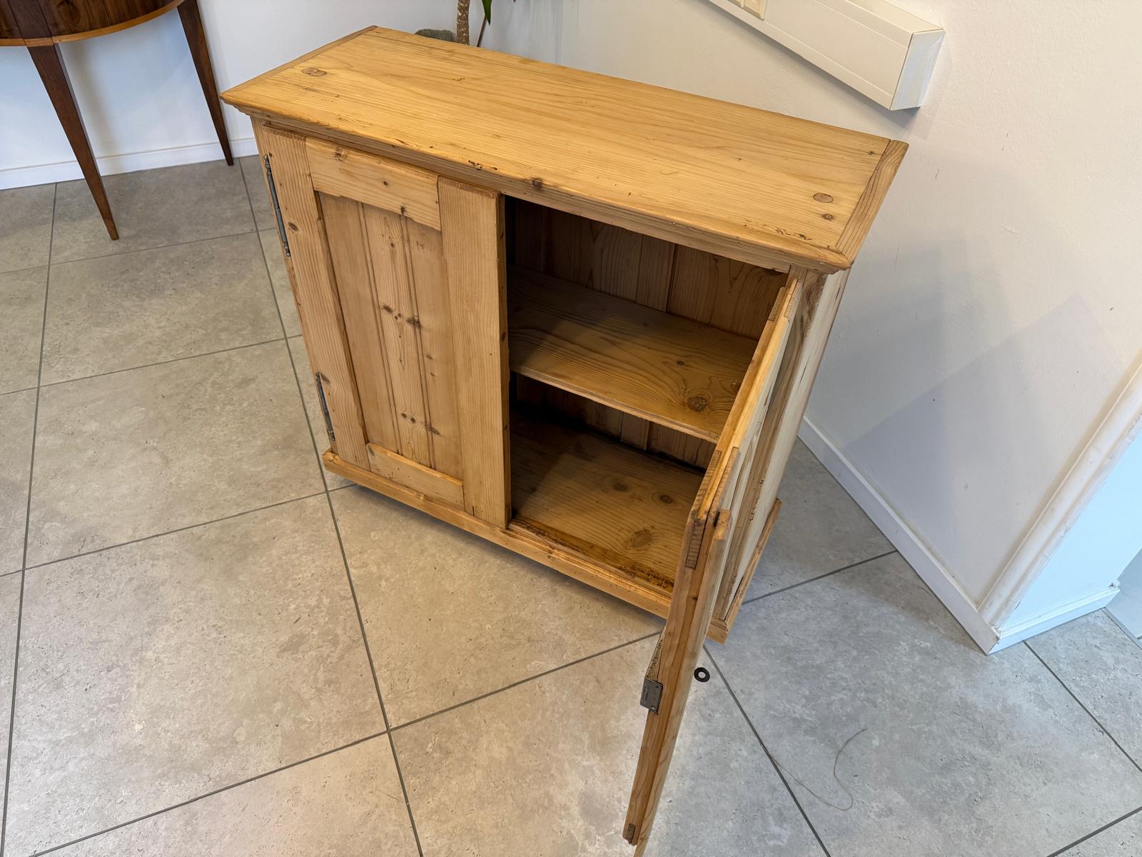 Bäuerliche Anrichte Sideboard Kommode Original Fichtenholz Weichholz G2297