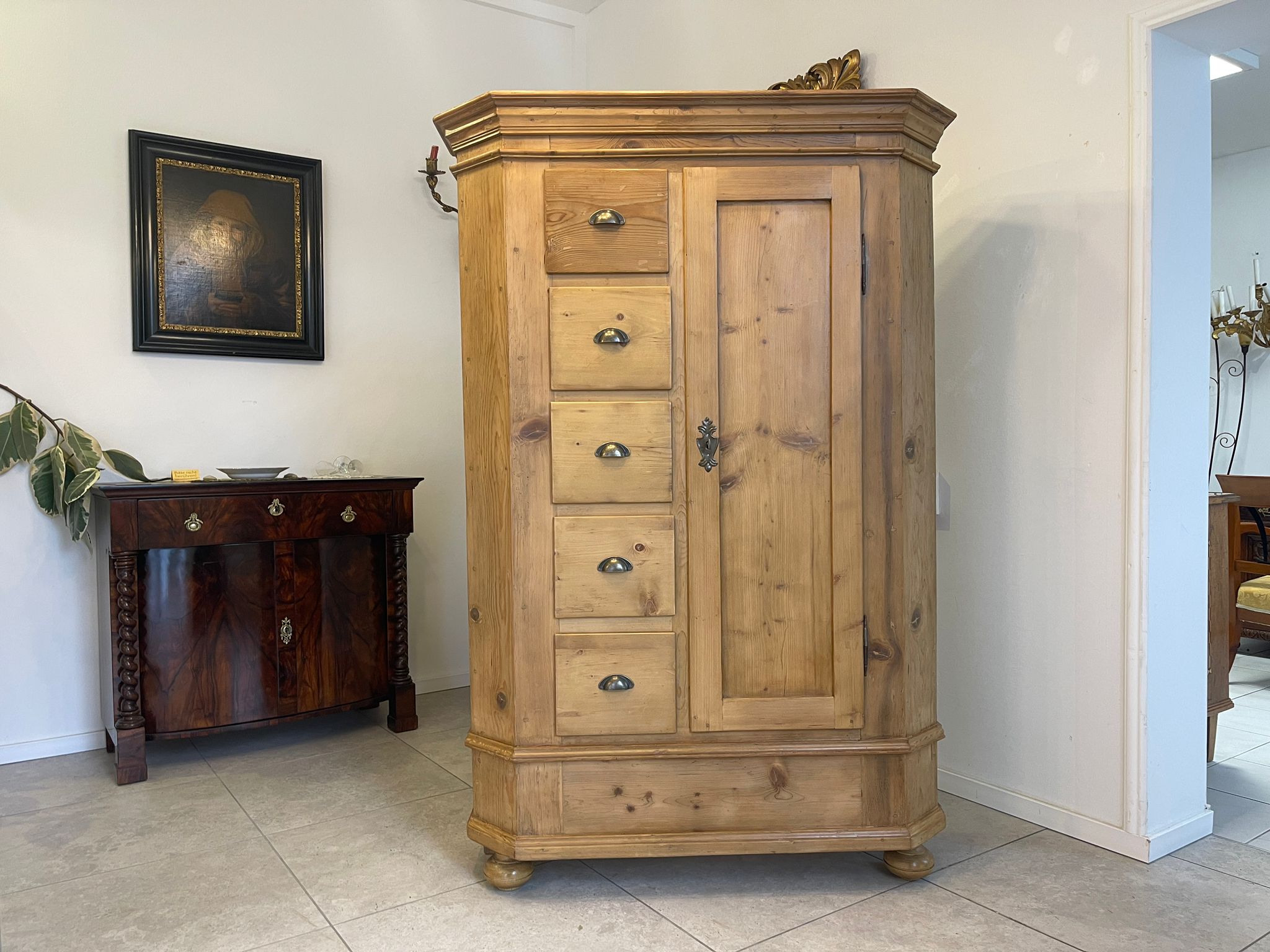 8d946915-2a84-40c4-8ff0-58e0599d7117 Brotschrank Almerschrank Speiskasten Bauernkasten A5038