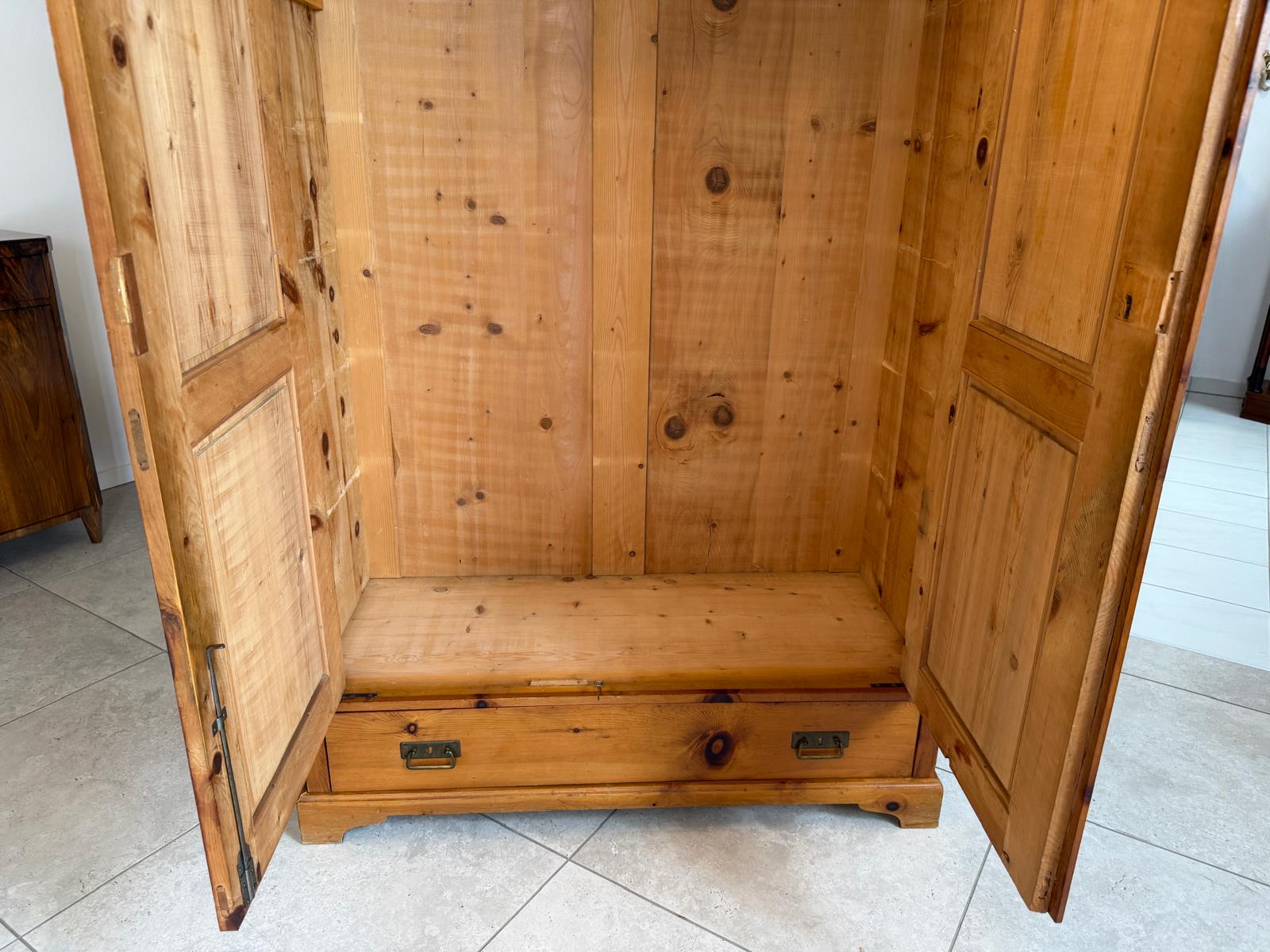 Zirbenholz Schrank Kasten Bauerschrank Kleiderkasten Bauernkasten G1883