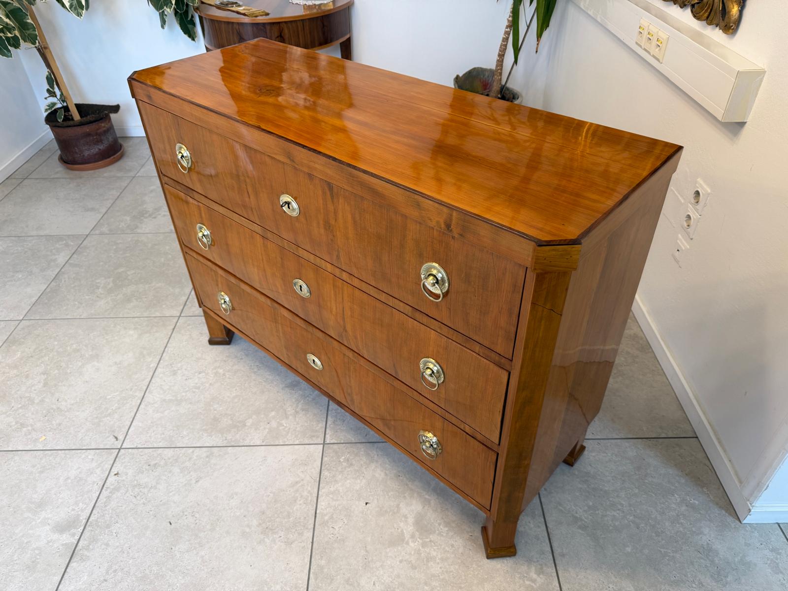 Restaurierte Biedermeier Kommode 3 Ladenkommode Nussholz Antiquität G2241