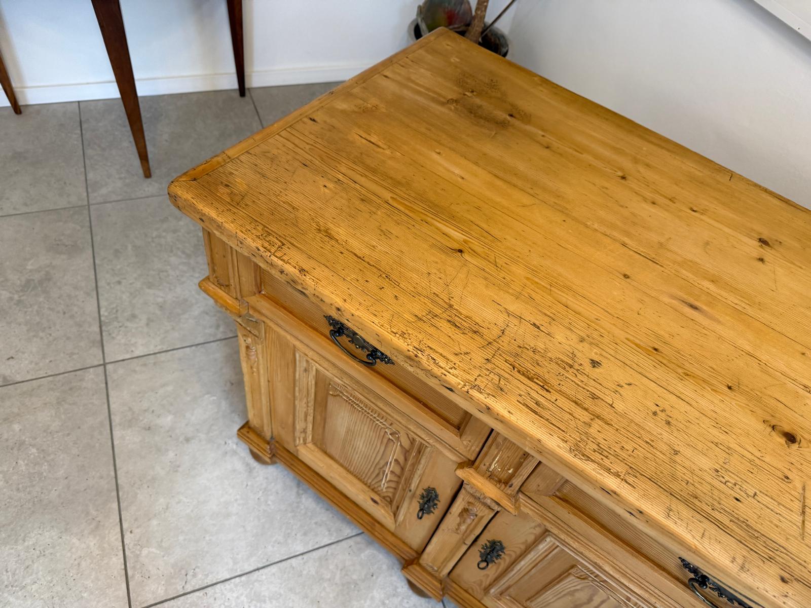 Bäuerliche Gründerzeit Anrichte Antik Kommode Naturholz Weichholz D1060