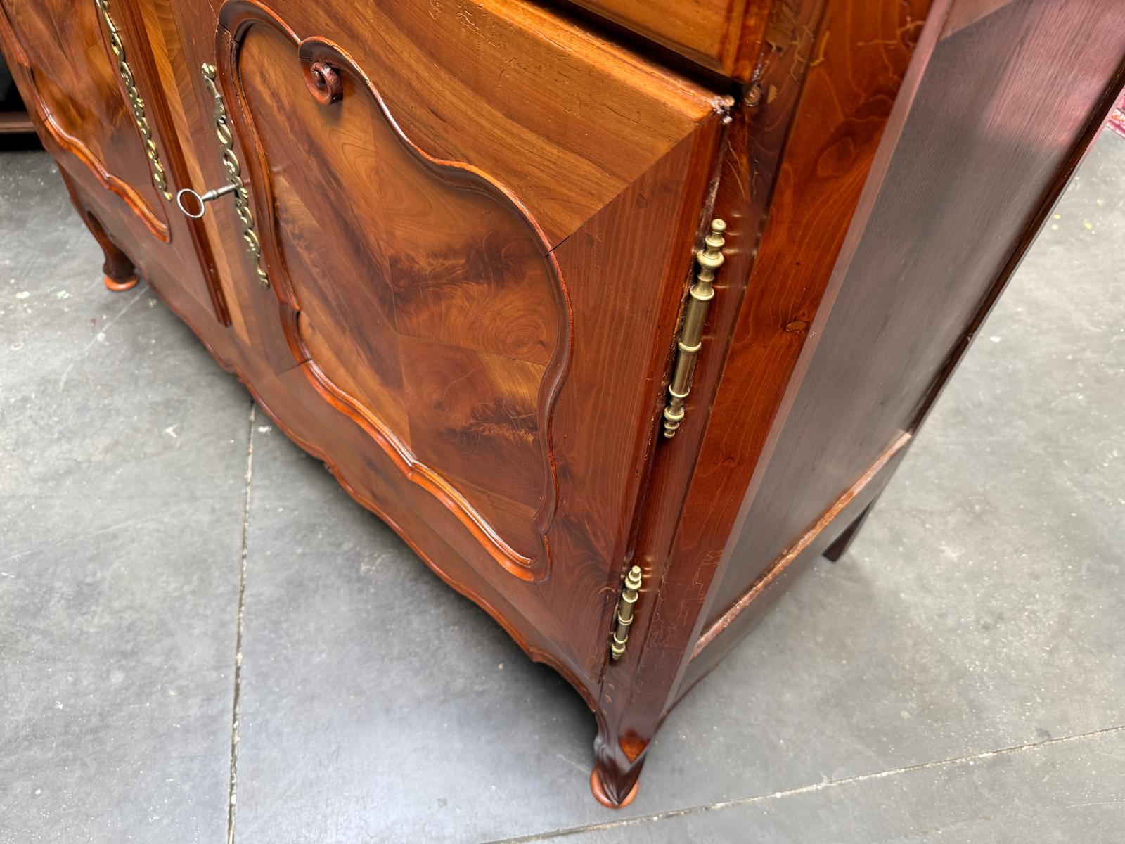 Kabinettschrank um 1800 – viertürig, Nussbaum, Originalzustand Antiquität ifantik G2036