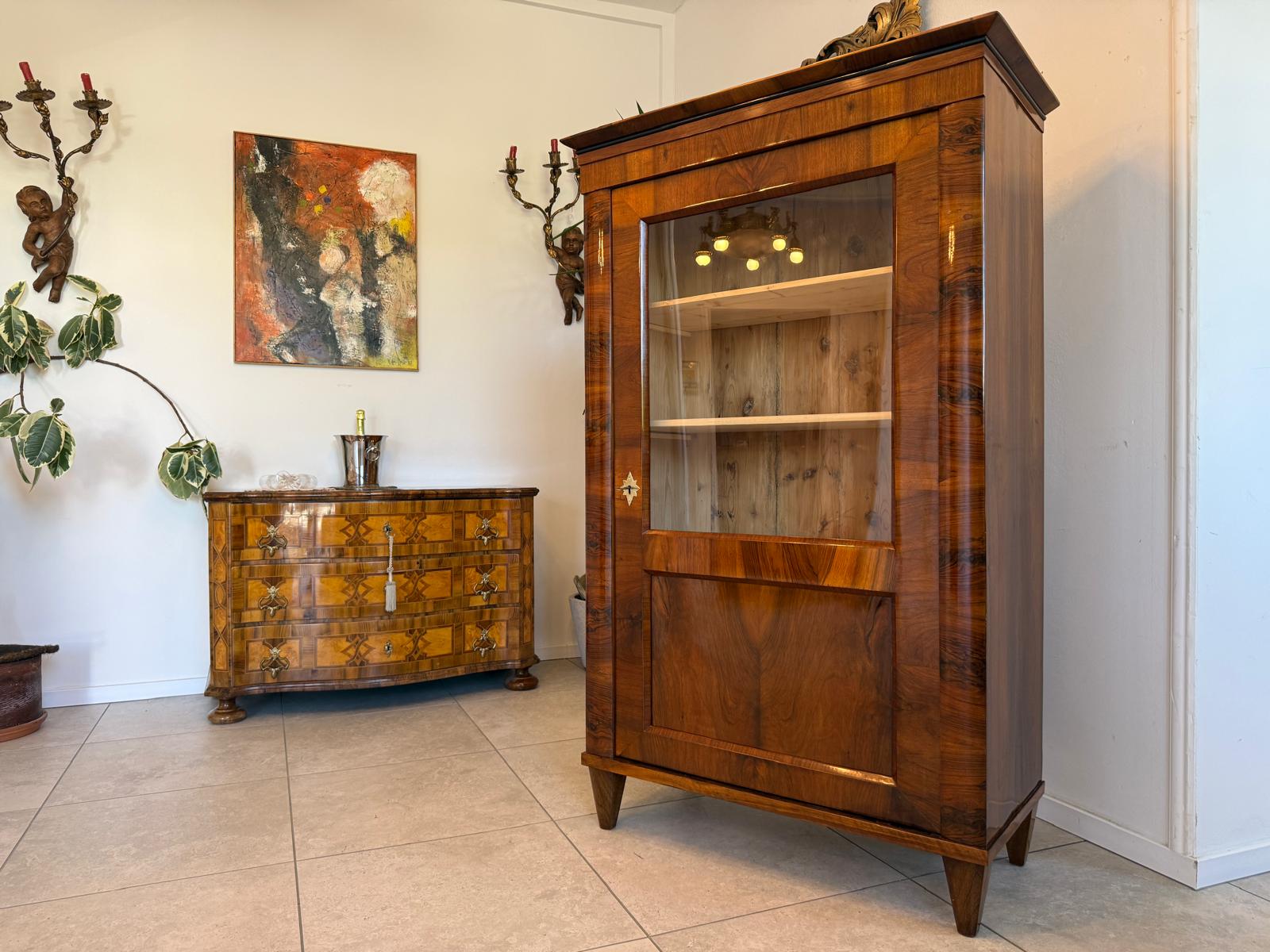 Biedermeier Vitrine Bücherschrank Nussholz Restauriert Antiquität D2604