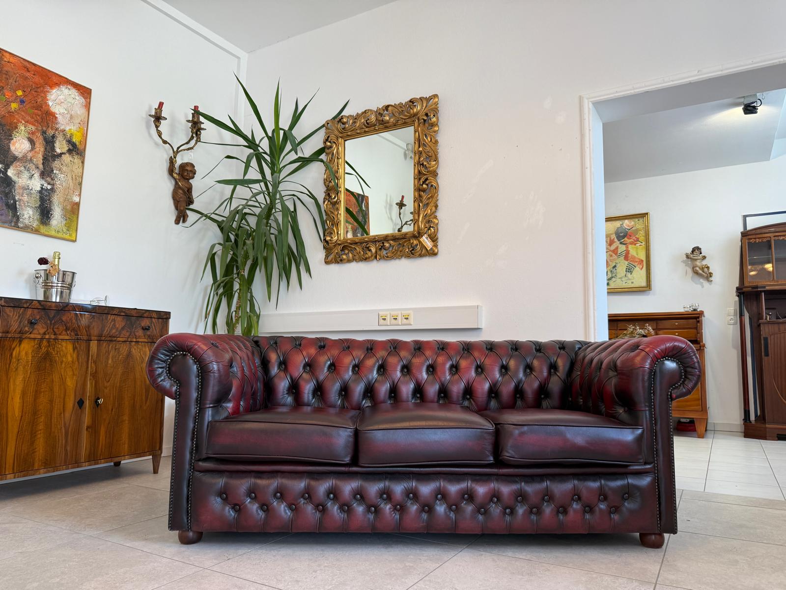 Chesterfield 3er Clubsofa Diwan Couch Oxblood Kultmöbel G1948