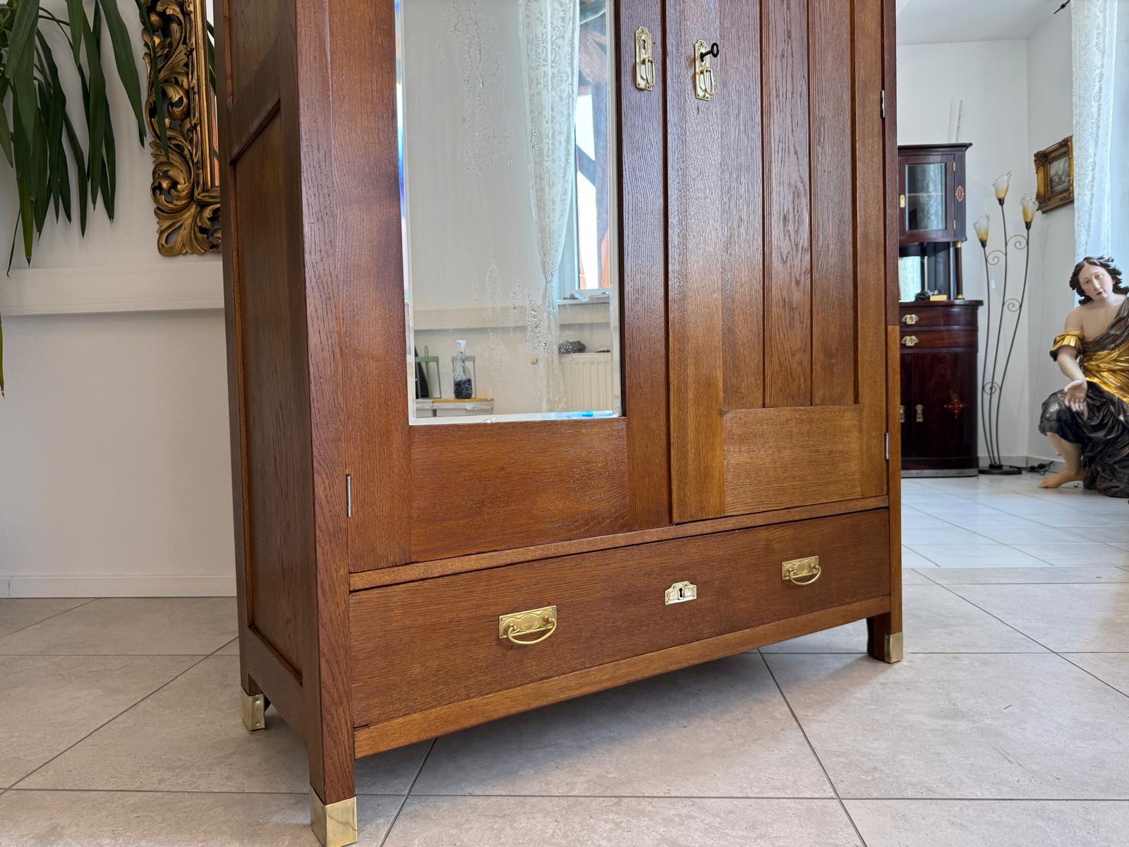 Restaurierter Jugendstil Garderobenschrank Kleiderkasten D2497