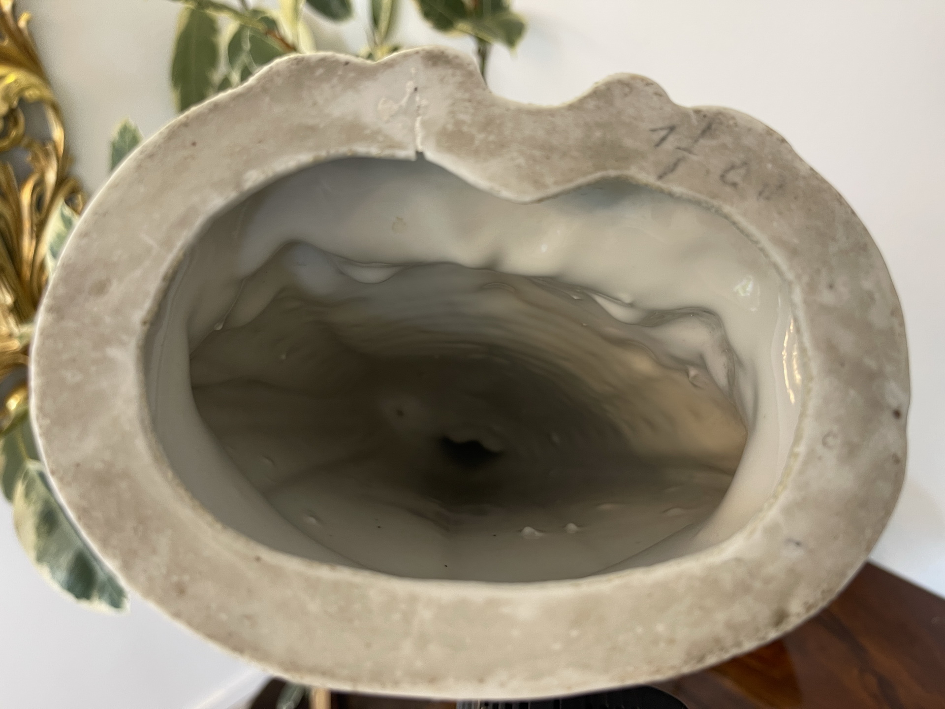 IMG_8542 Heiligenfigur Mutter Gottes mit Kind Porzellanfigur Mariazell - Gnadenmutter A4414