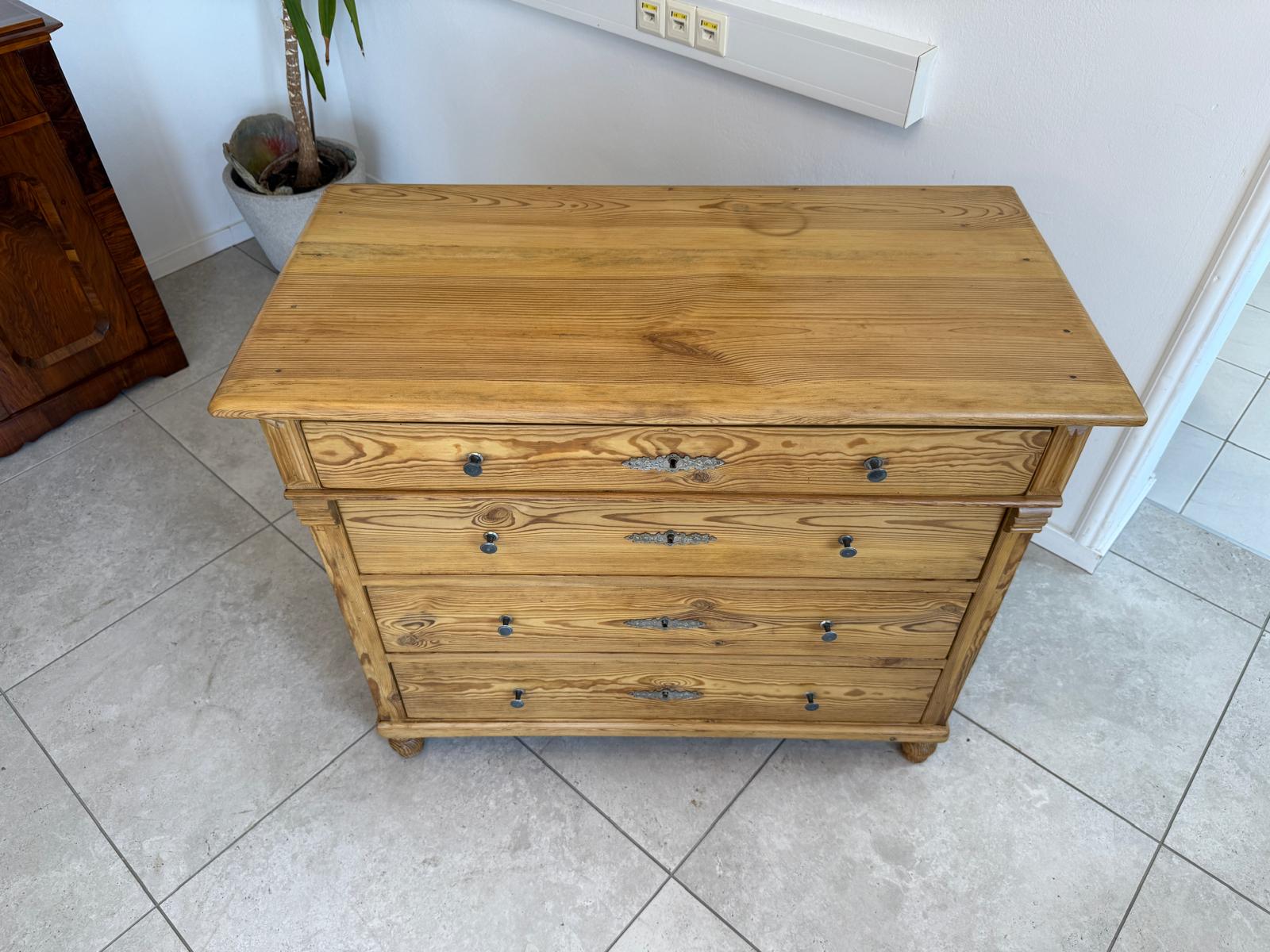 Restaurierte Gründerzeit Kommode 4 Laden Naturholz Weichholz  Bauernmöbel G1844