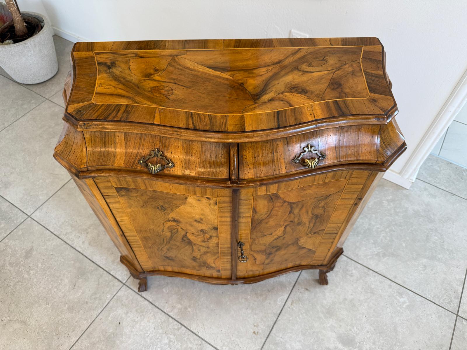 Anrichte Barockstil Stilkommode Barock Stilmöbel G1772