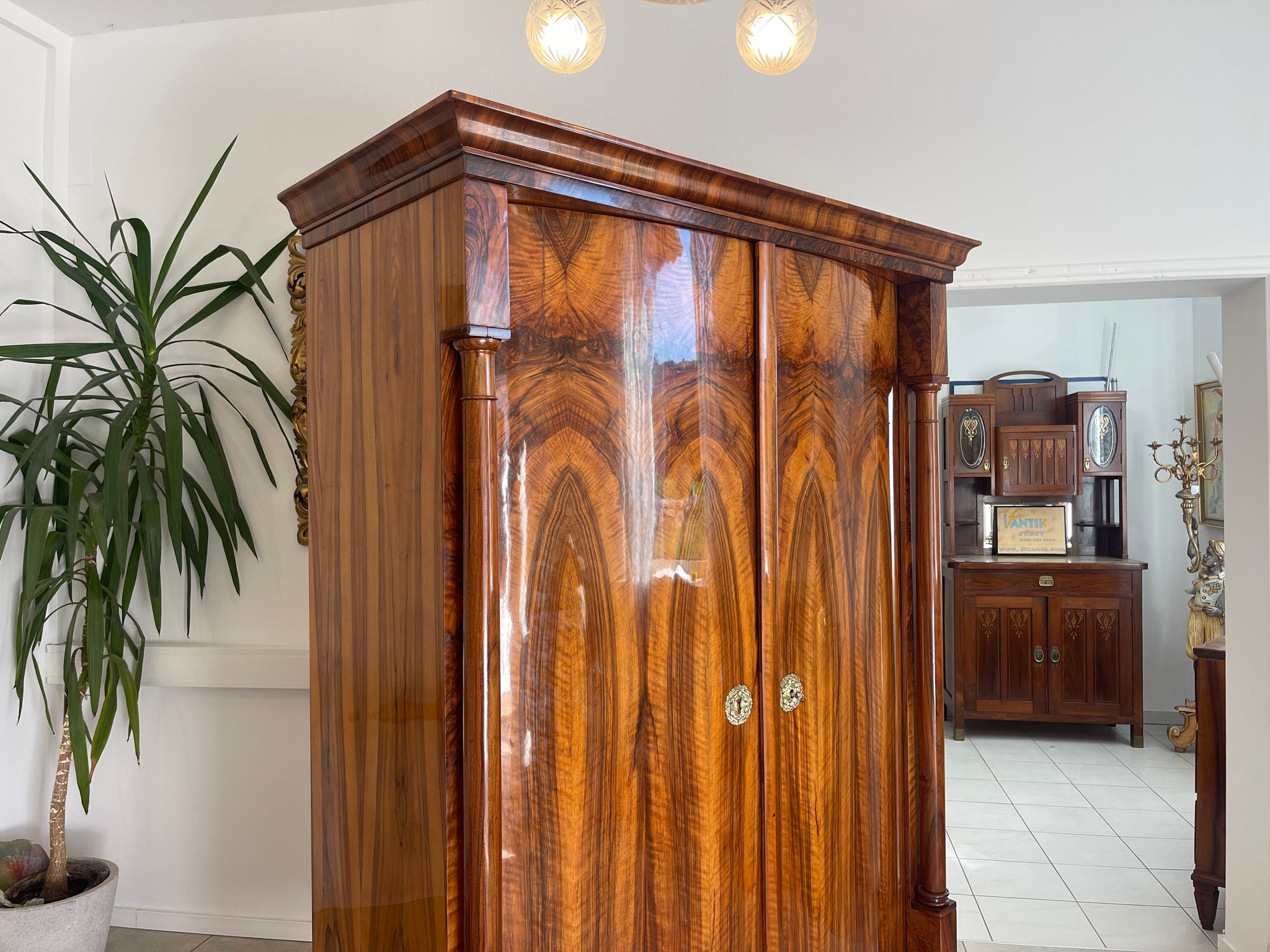 SALE Traum Empire Schrank Säulenschrank Restauriert Antiquität Marketiert G1378