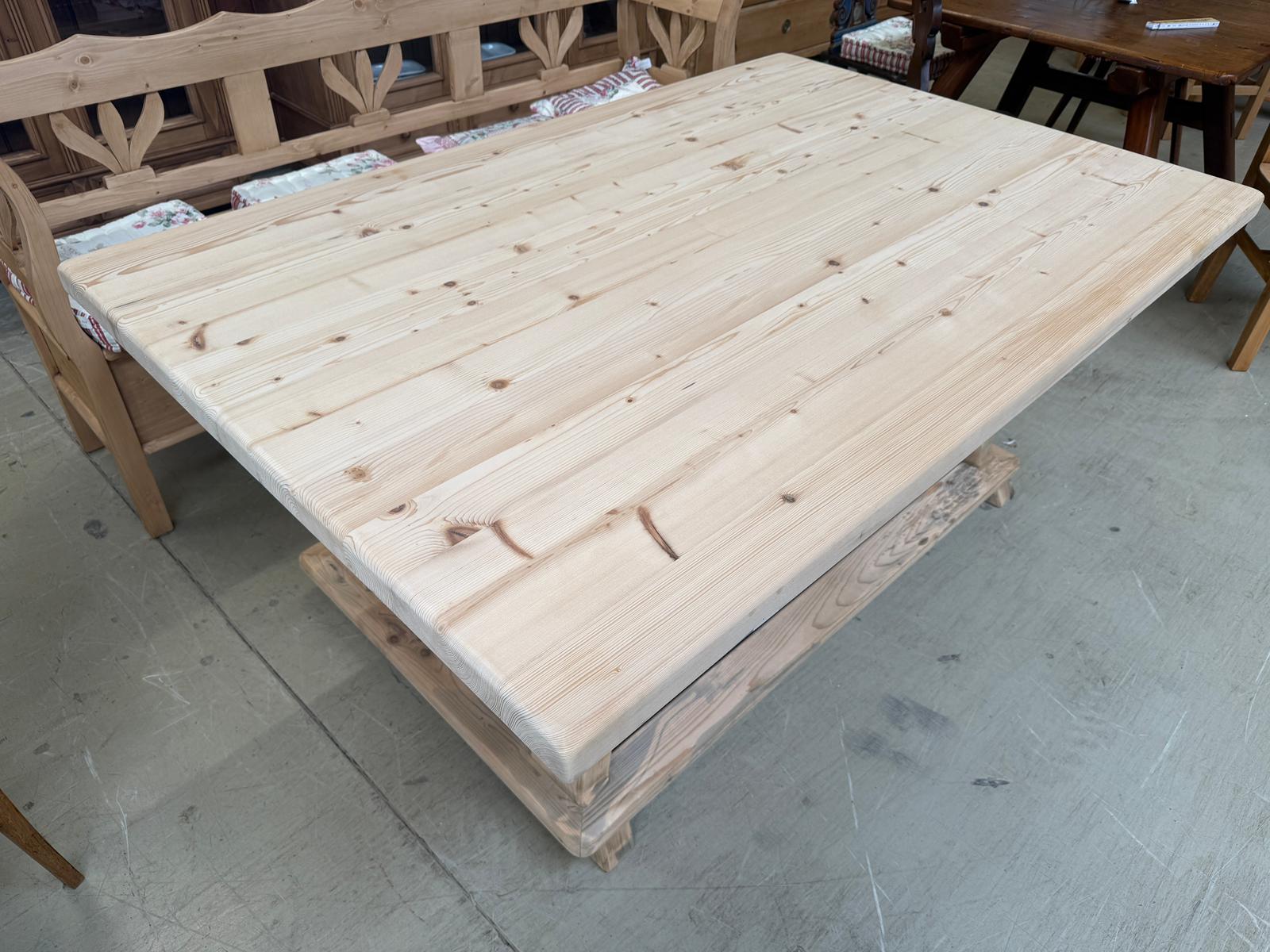 Uriger Jogltisch Bauerntisch Naturholz Fichte Hüttentisch G2278