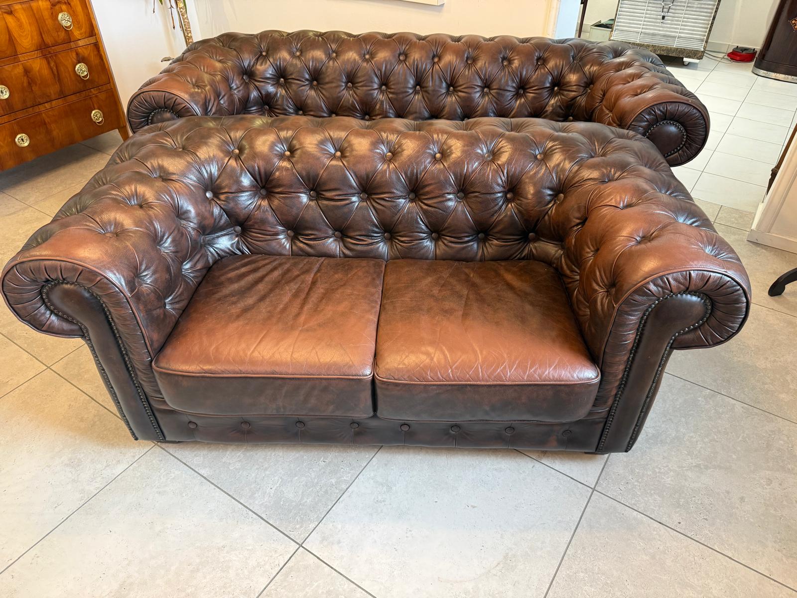 Chesterfield Ensemble 3 teilig Ledersofa Fauteuils Clubmöbel Cultmöbel D2844