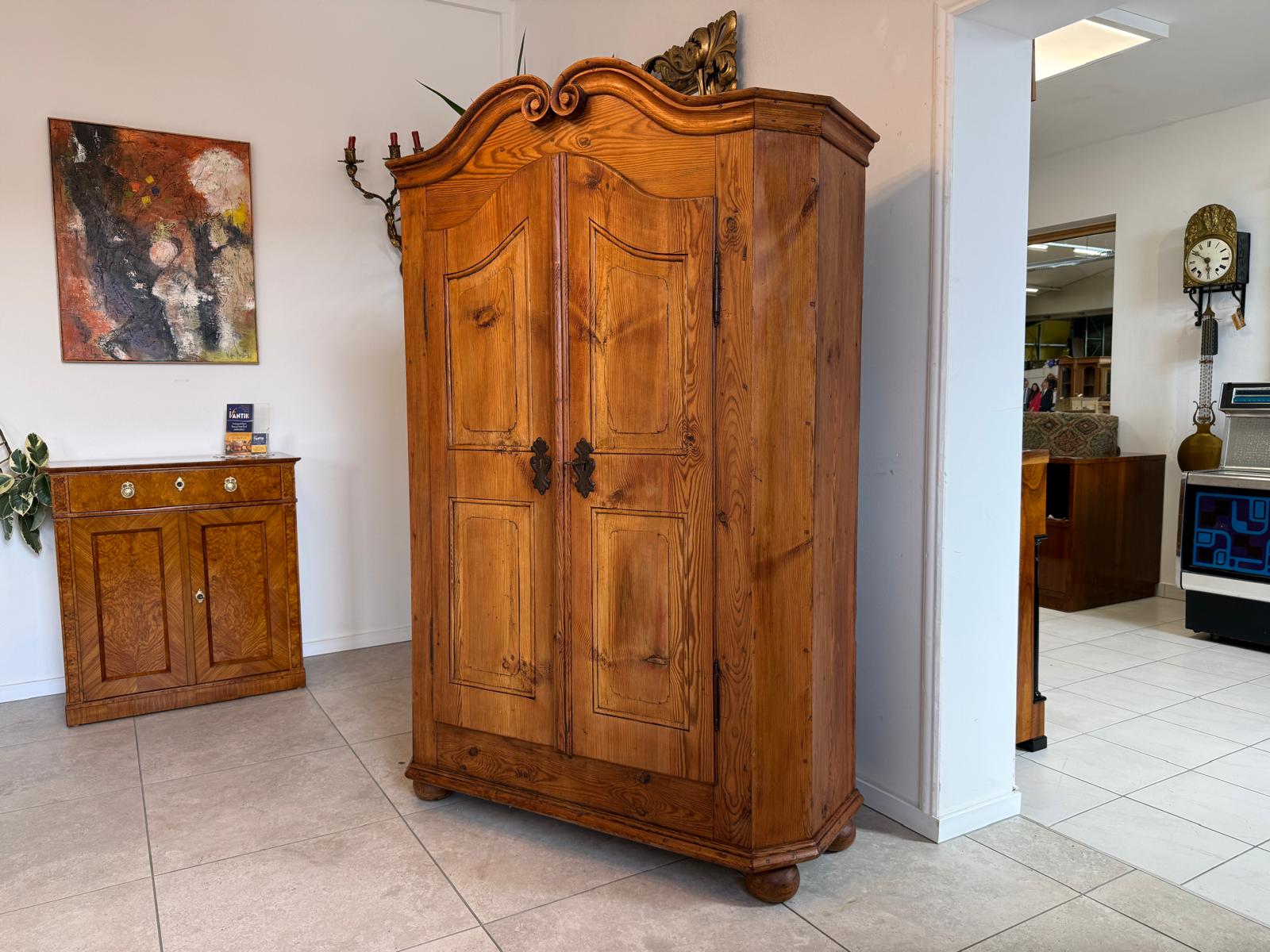 Originaler Bauernschrank Barockschrank Jagdschrank Weichholz Kasten Antik D1203