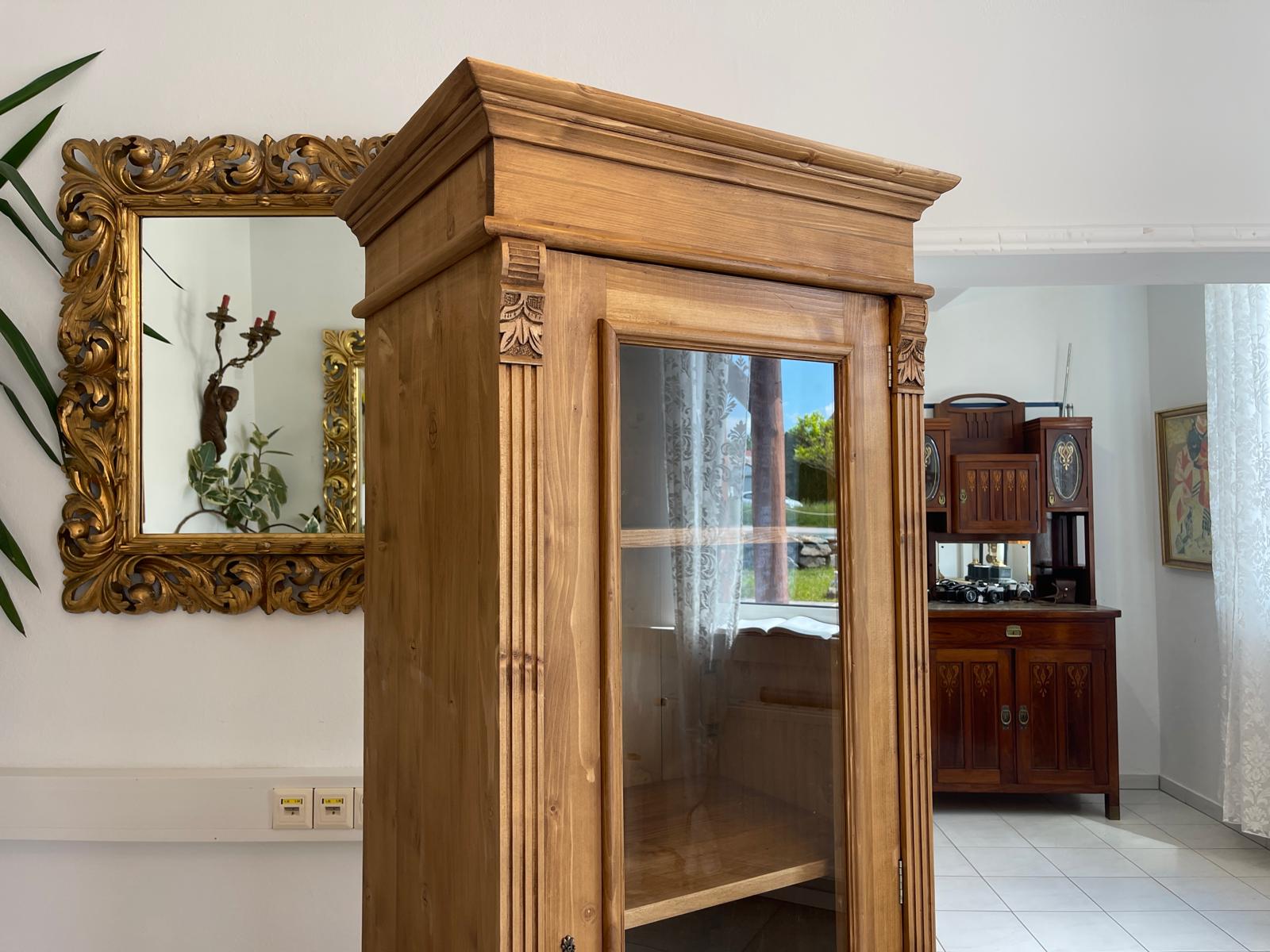 Antike Bäuerliche Vitrine Bauernvitrine Bauernschrank Weichholz Vitrine G1655