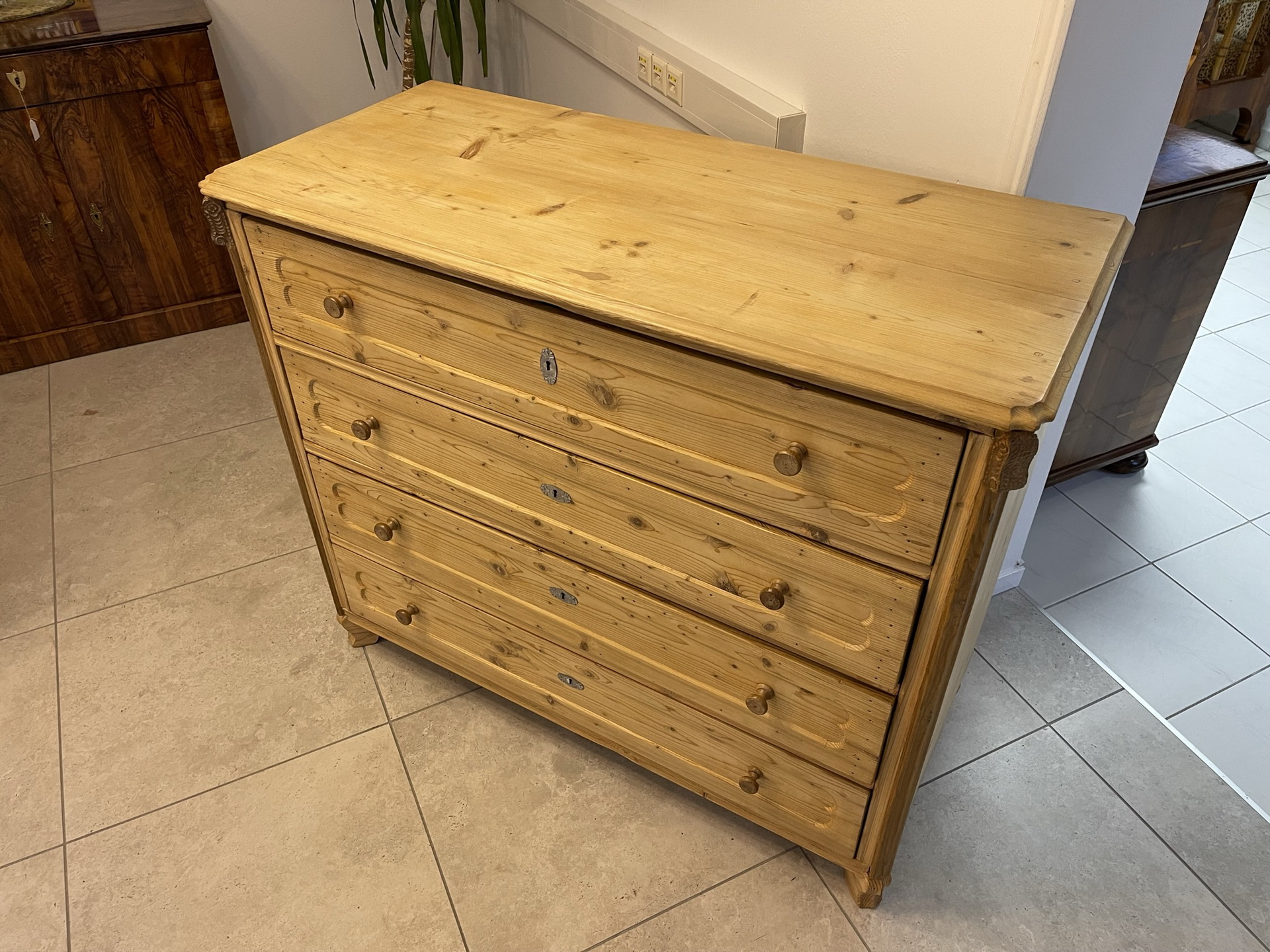 Bauernschrank-Bauernstube_25hqOmqVBfXsGDP restaurierte Biedermeier Kommode Ladenkommode B1074