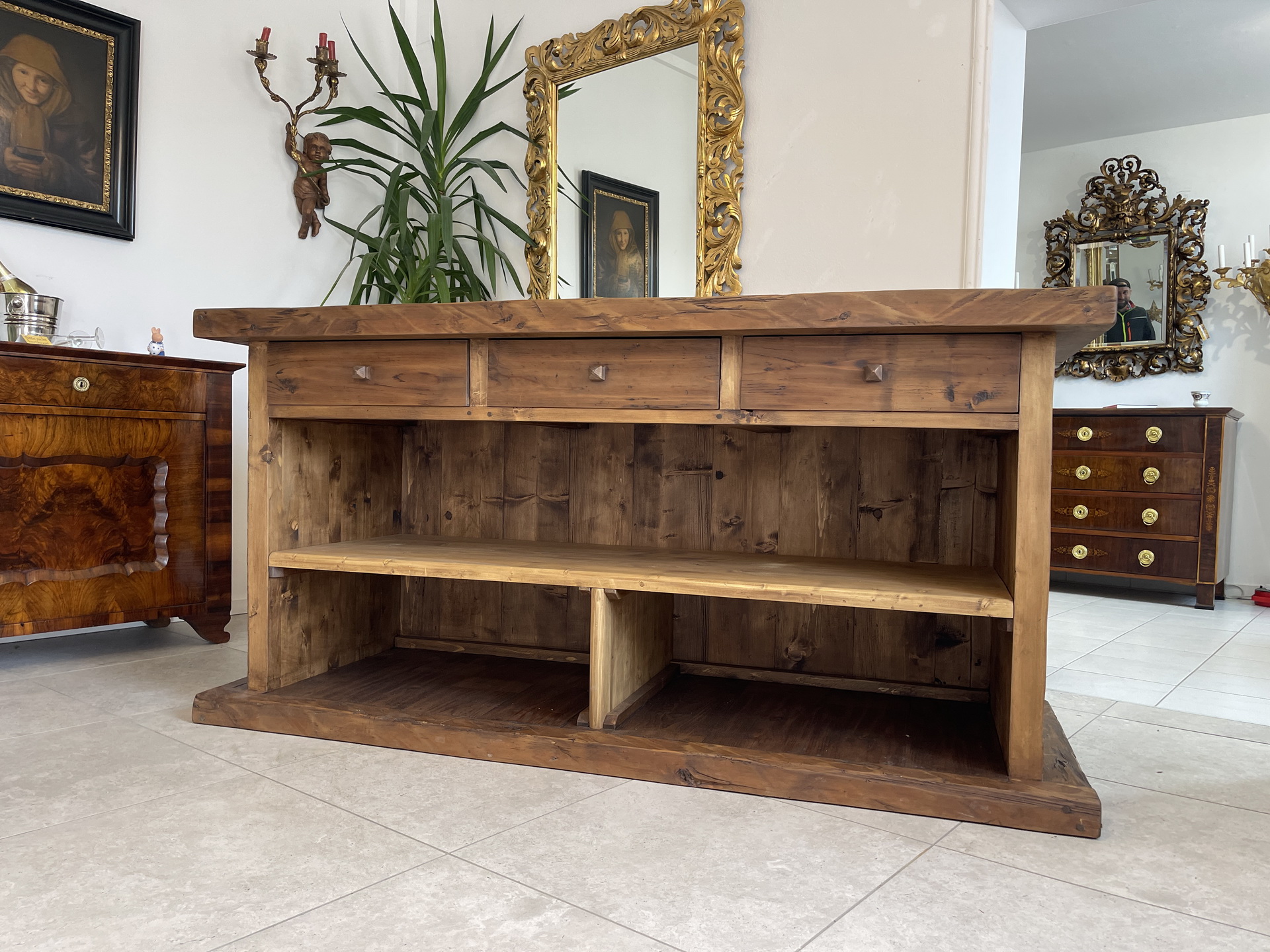 Barock-Biedermeier-50 Bäuerliche Bar Altholz Theke Verkaufspult rustikal hochwertig A4187