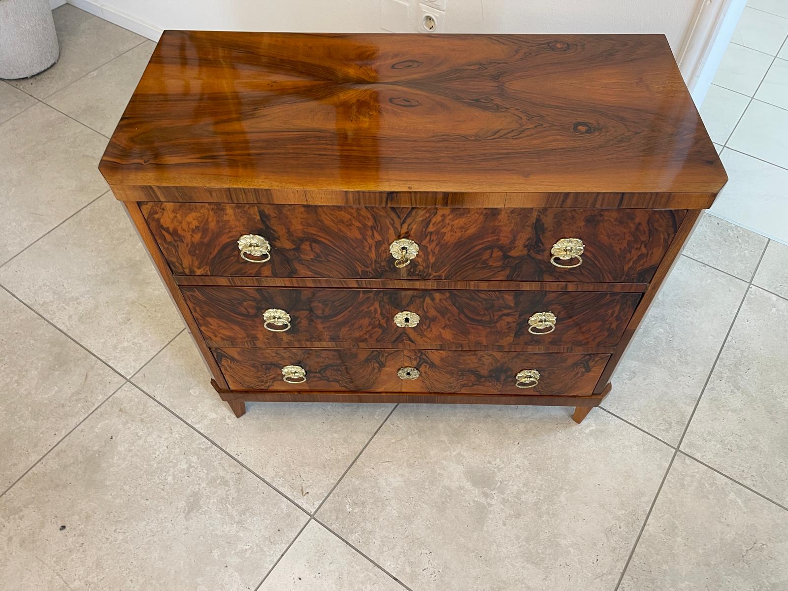 Sale Restaurierte Biedermeier Kommode Nussholz Antiquität G1315