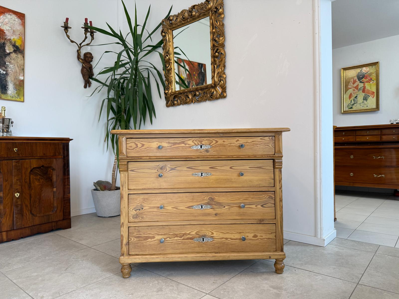 Restaurierte Gründerzeit Kommode 4 Laden Naturholz Weichholz  Bauernmöbel G1844