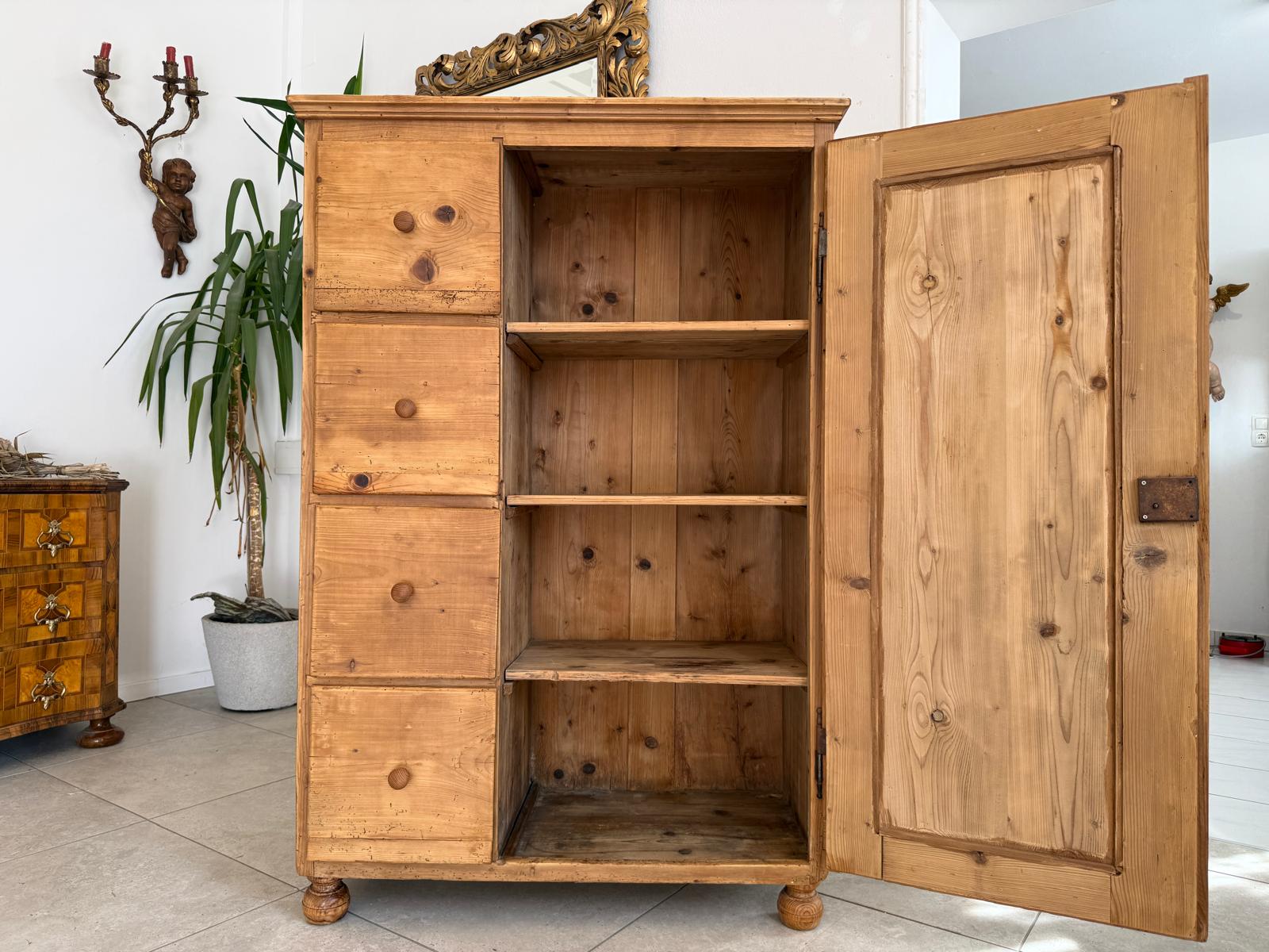Uriger Biedermeier Brotschrank Almerschrank Speiskasten Bauernkasten D2783