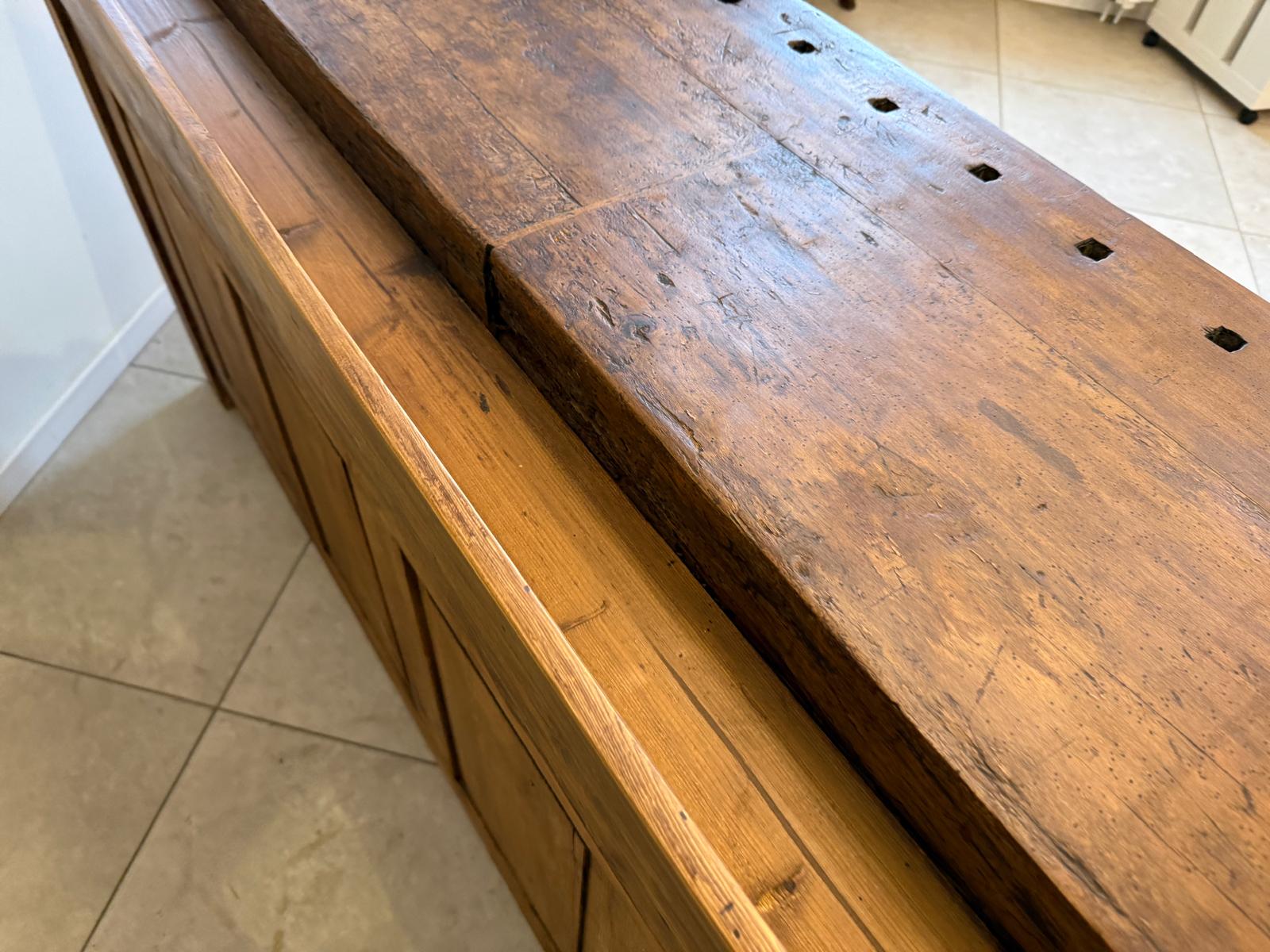 Historische Hobelbank Werkbank Pult Tresen Ladenschrank Designerstück D1248