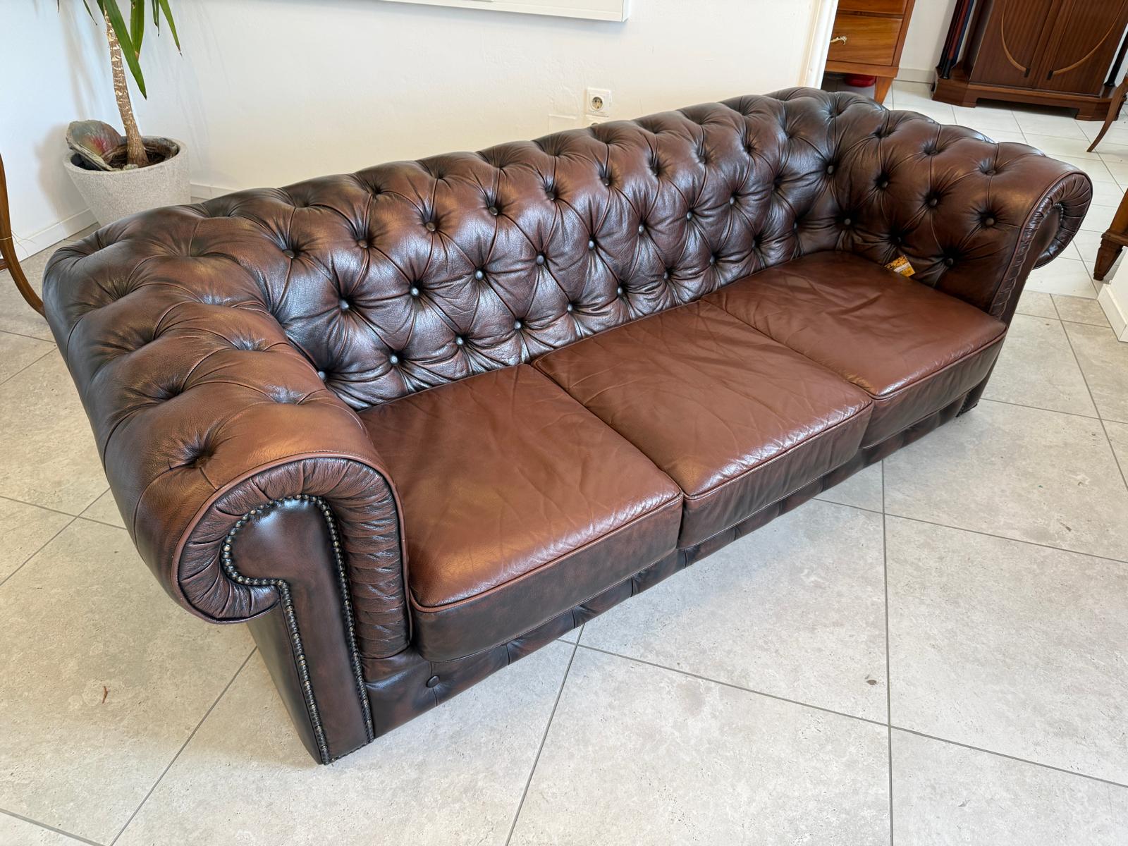 Chesterfield 3er Clubsofa Diwan Couch Antik Braun Kultstück G1832