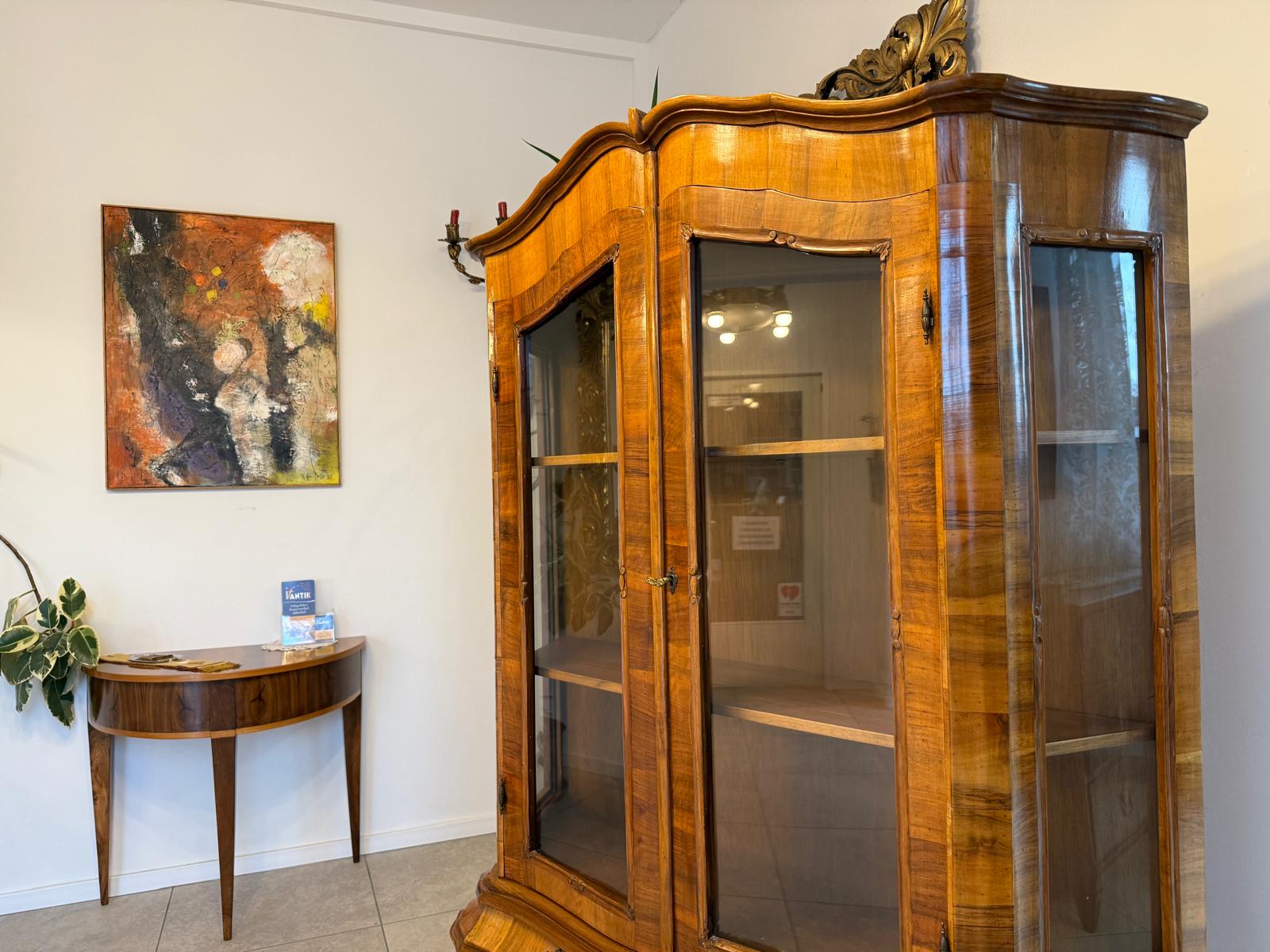 Barockstil Vitrine Intarsiert Nussholz Bücherschrank Stilschrank G2303