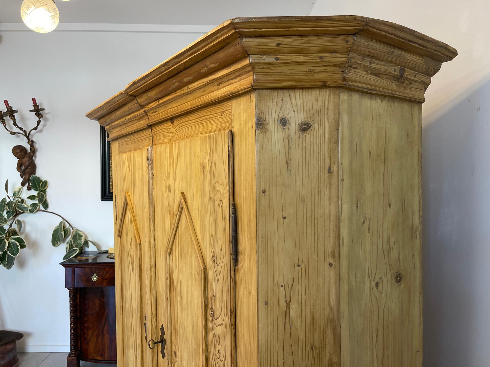 b37c4724-5429-4693-9f07-14968fd9529b Bauernschrank Barockschrank Barock Hallenschrank Kasten A4976