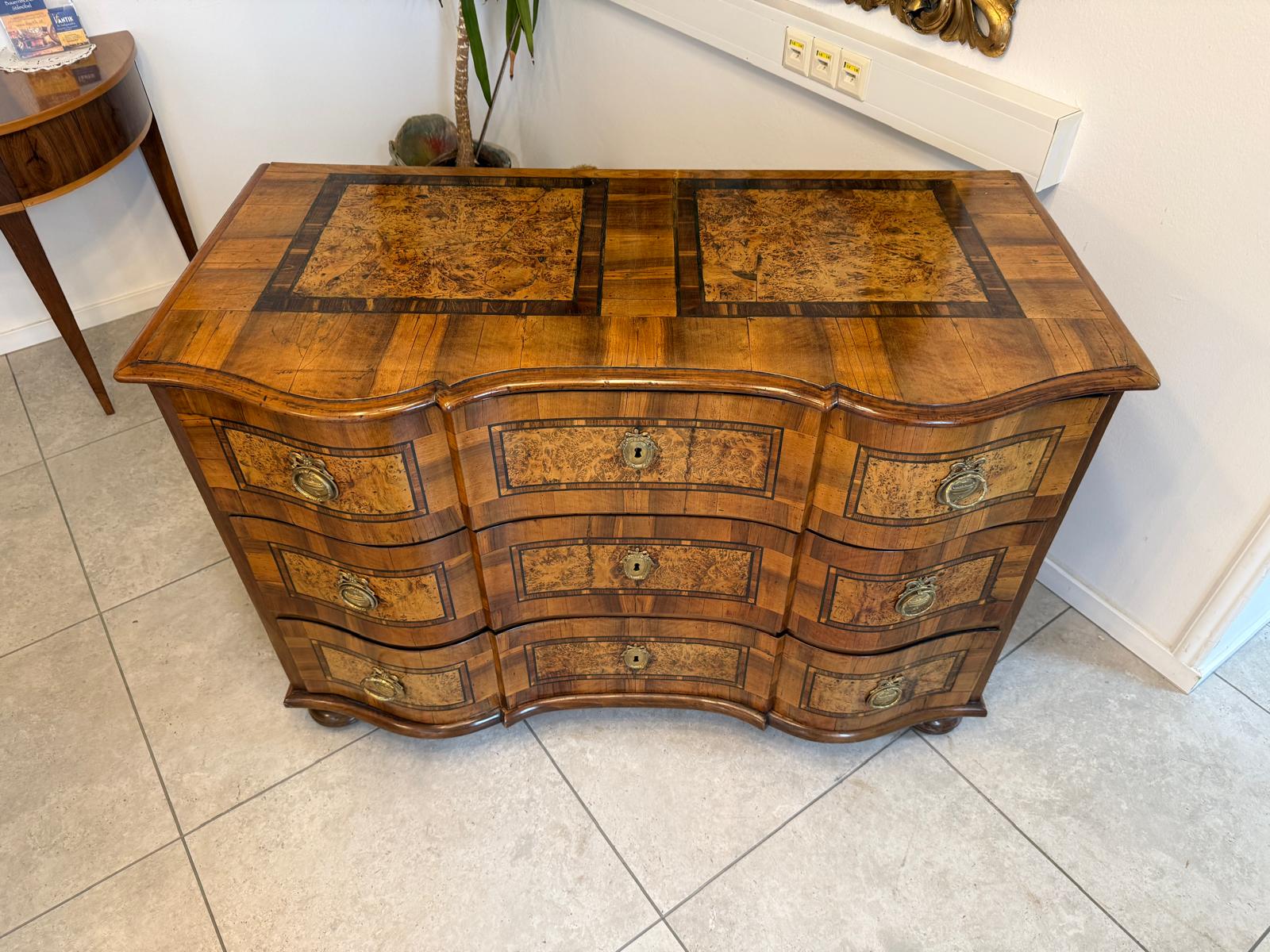 Authentische Barock Kommode Obstholz Marketerien Antiquität Nussholz  G2375