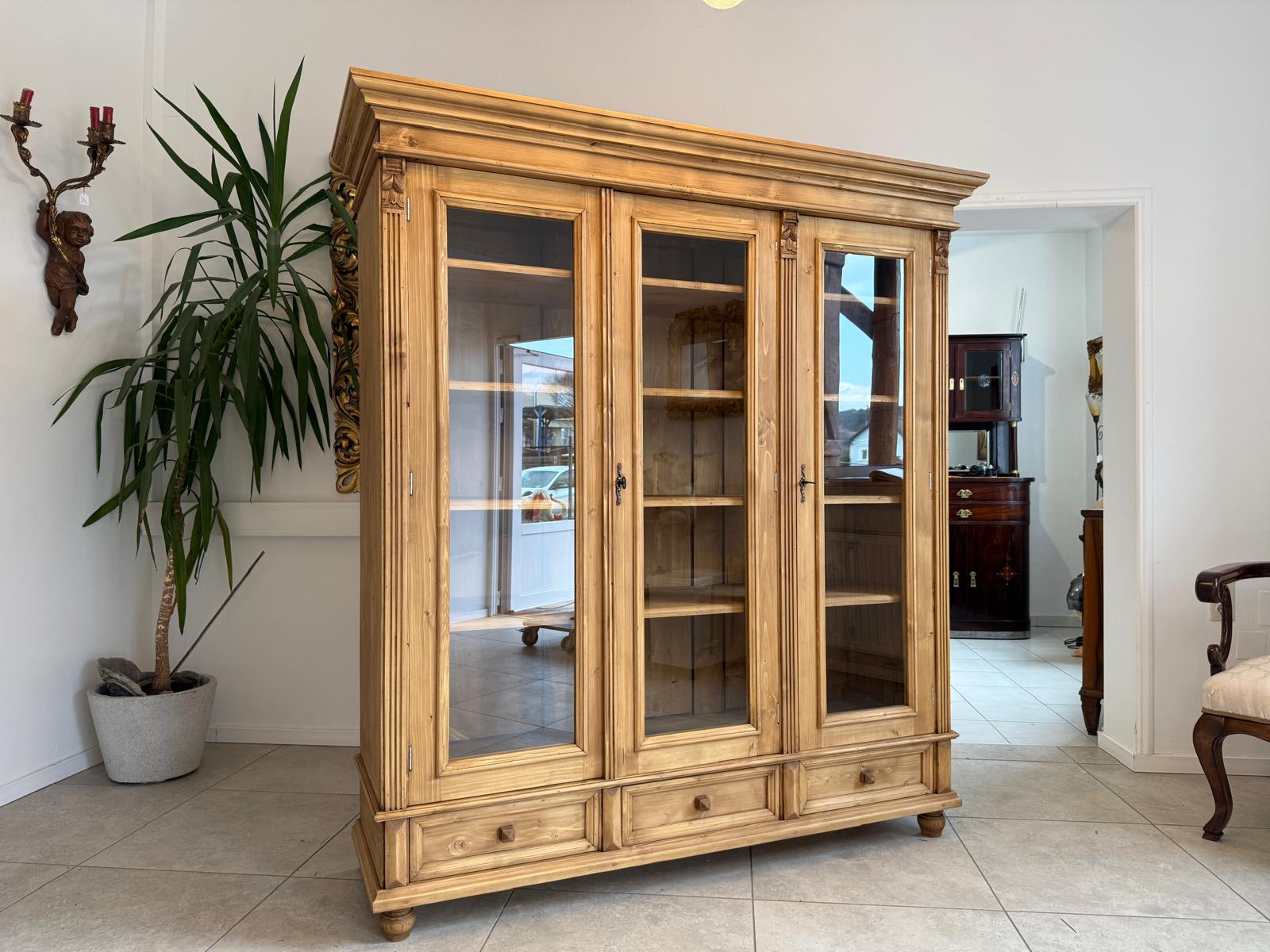 Bäuerliche Vitrine Bauernvitrine Naturholz Bücherschrank D2288