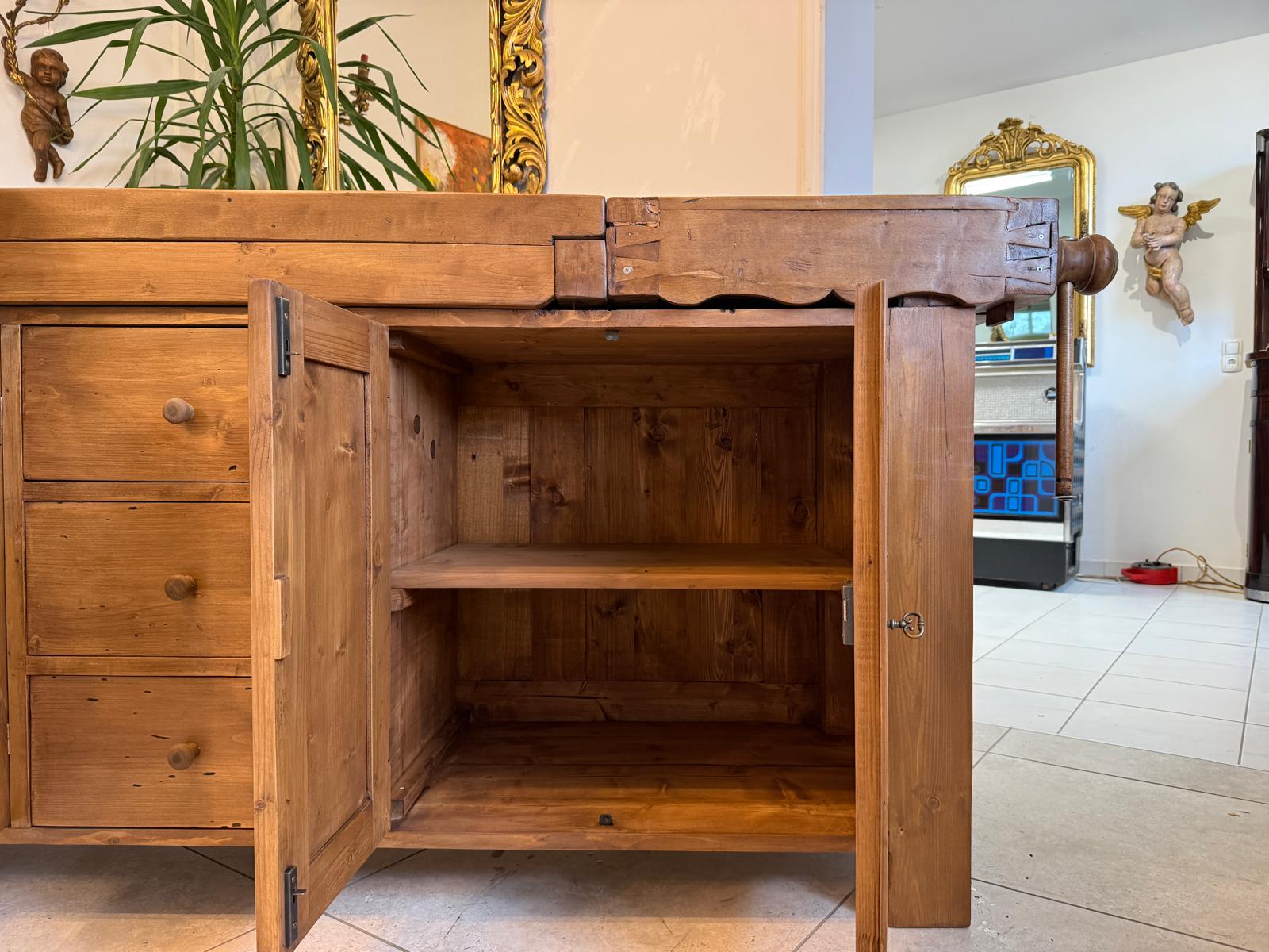 Historische Hobelbank Werkbank Pult Tresen Ladenschrank Designerstück D1246