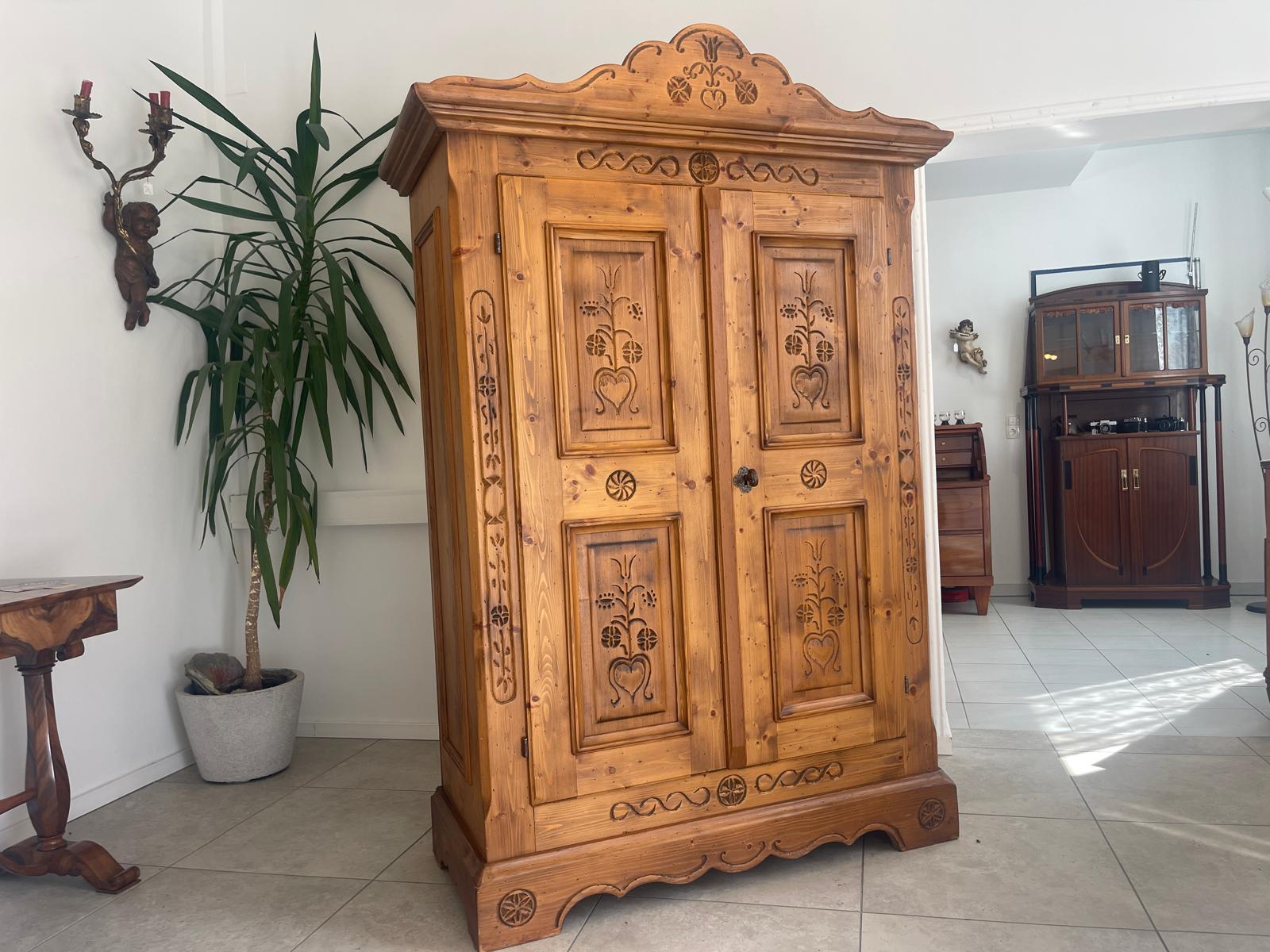 Originaler Voglauer Schrank Bauernschrank Anno 1800 G1715