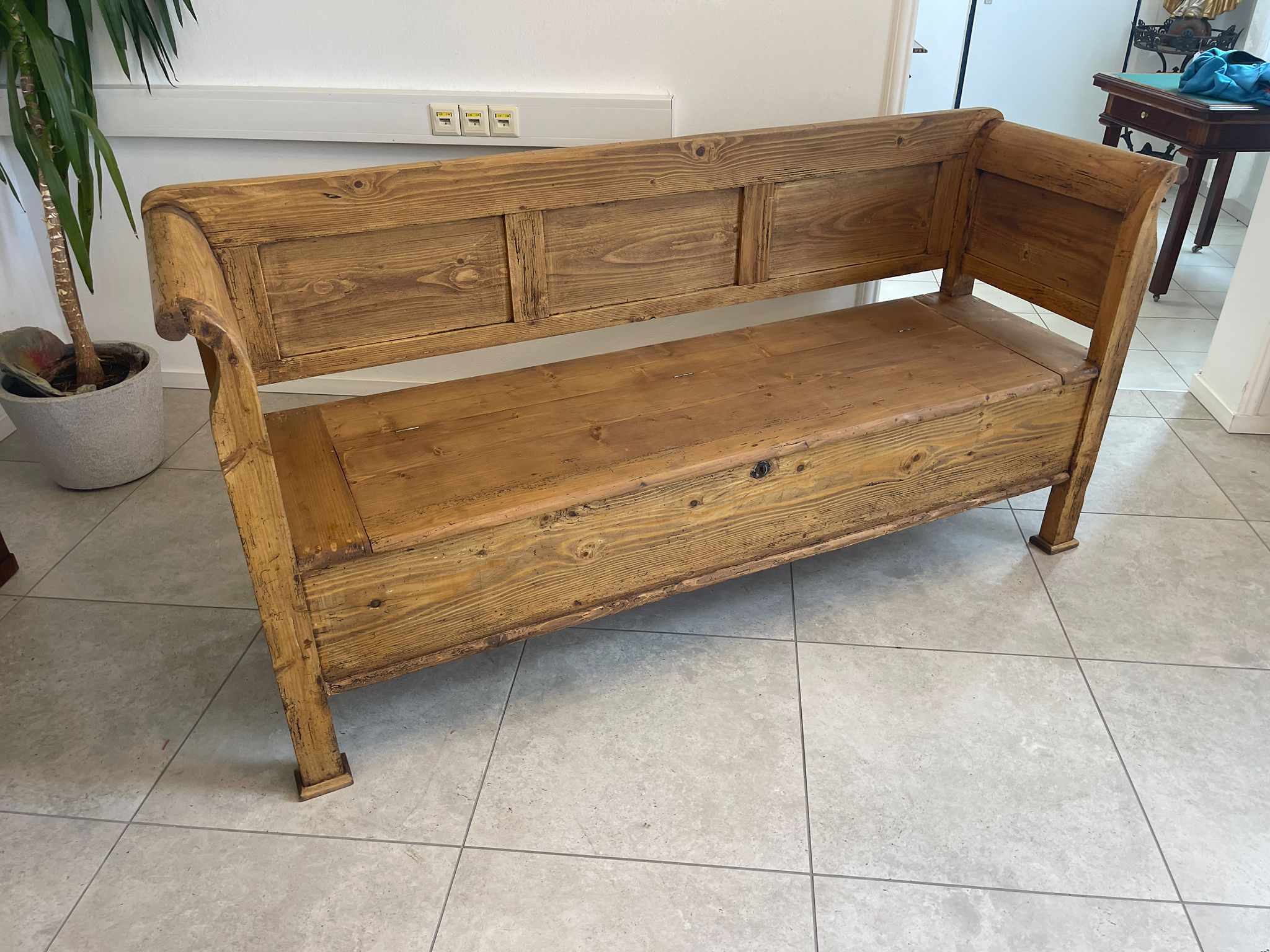 f9aa2ecb-a793-4854-8b07-75001e7d6adf Provinzielle ORIGINALE Biedermeier Truhenbank Landhausbank A4863