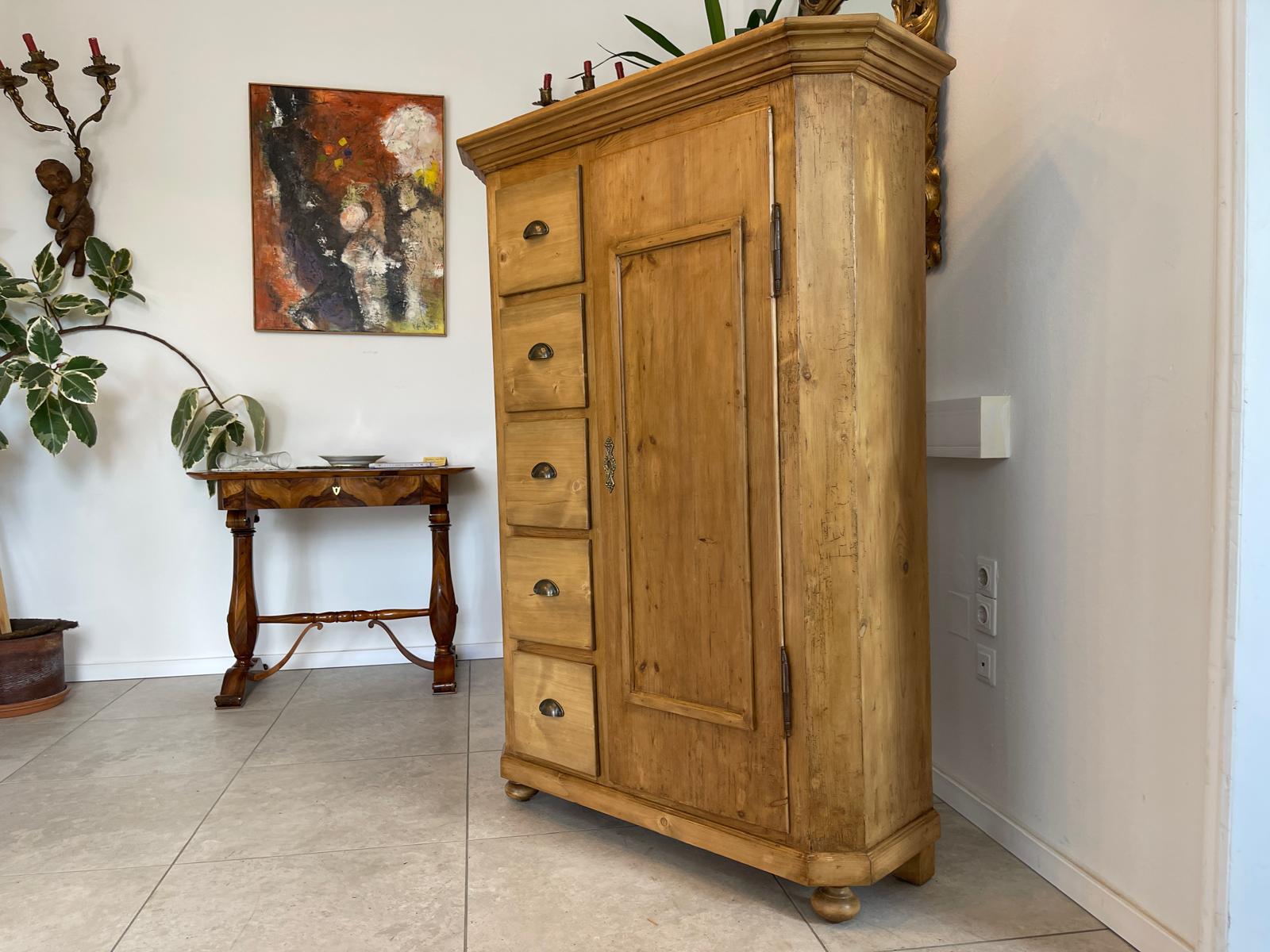 Uriger Biedermeier Brotschrank Almerschrank Vorratskasten Bauernkasten G1650